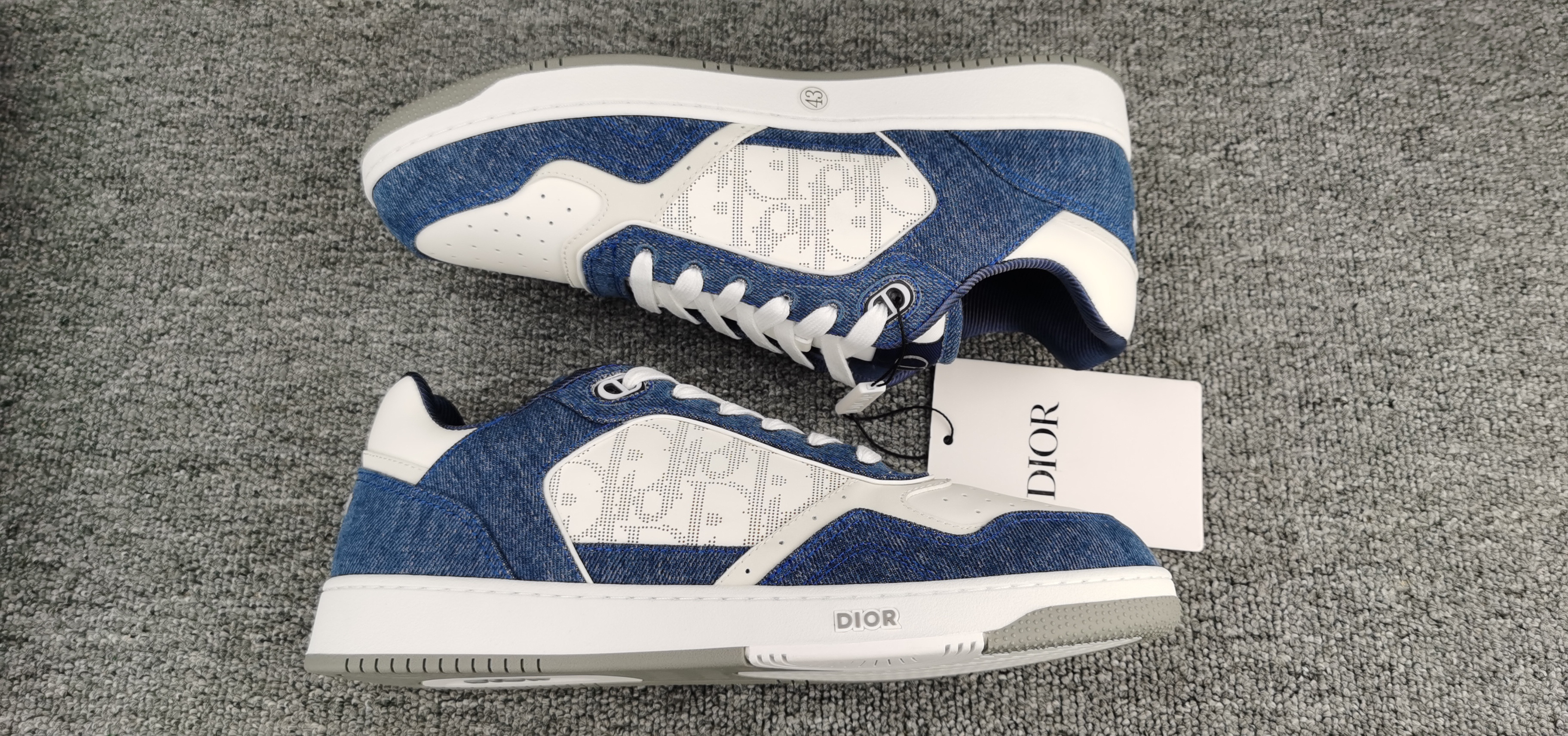 UA D*0r B27 Sneaker