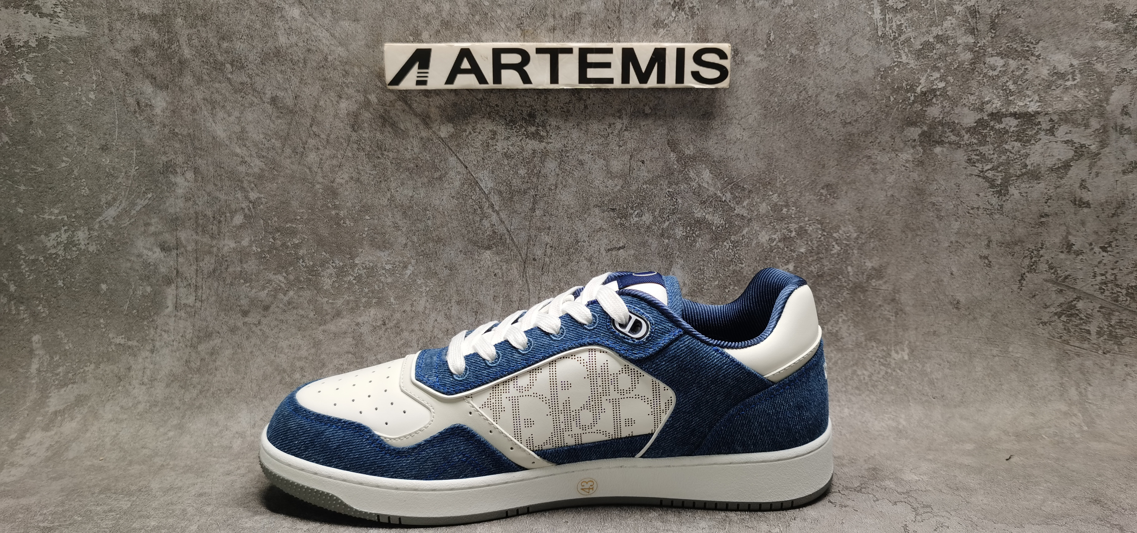 UA D*0r B27 Sneaker