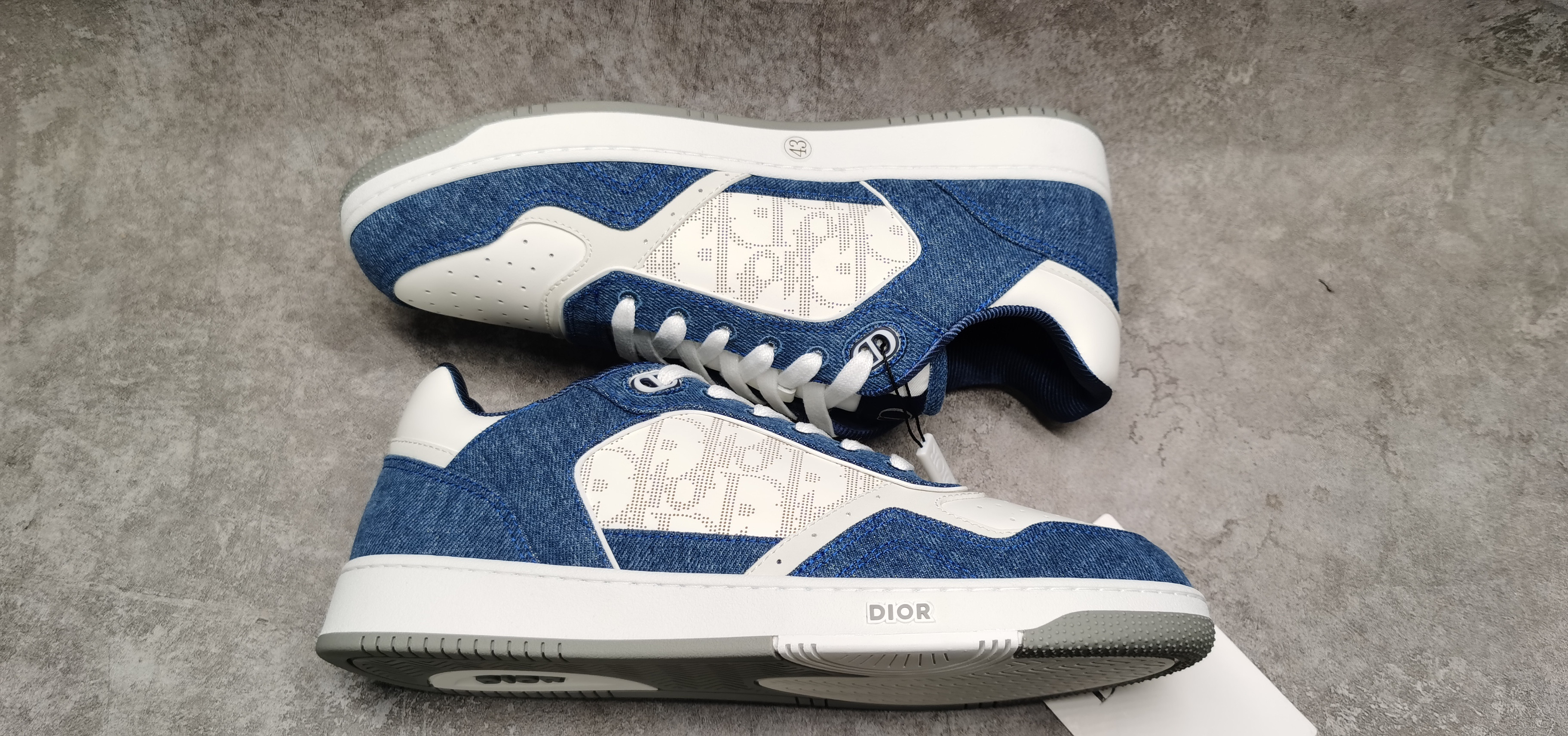 UA D*0r B27 Sneaker