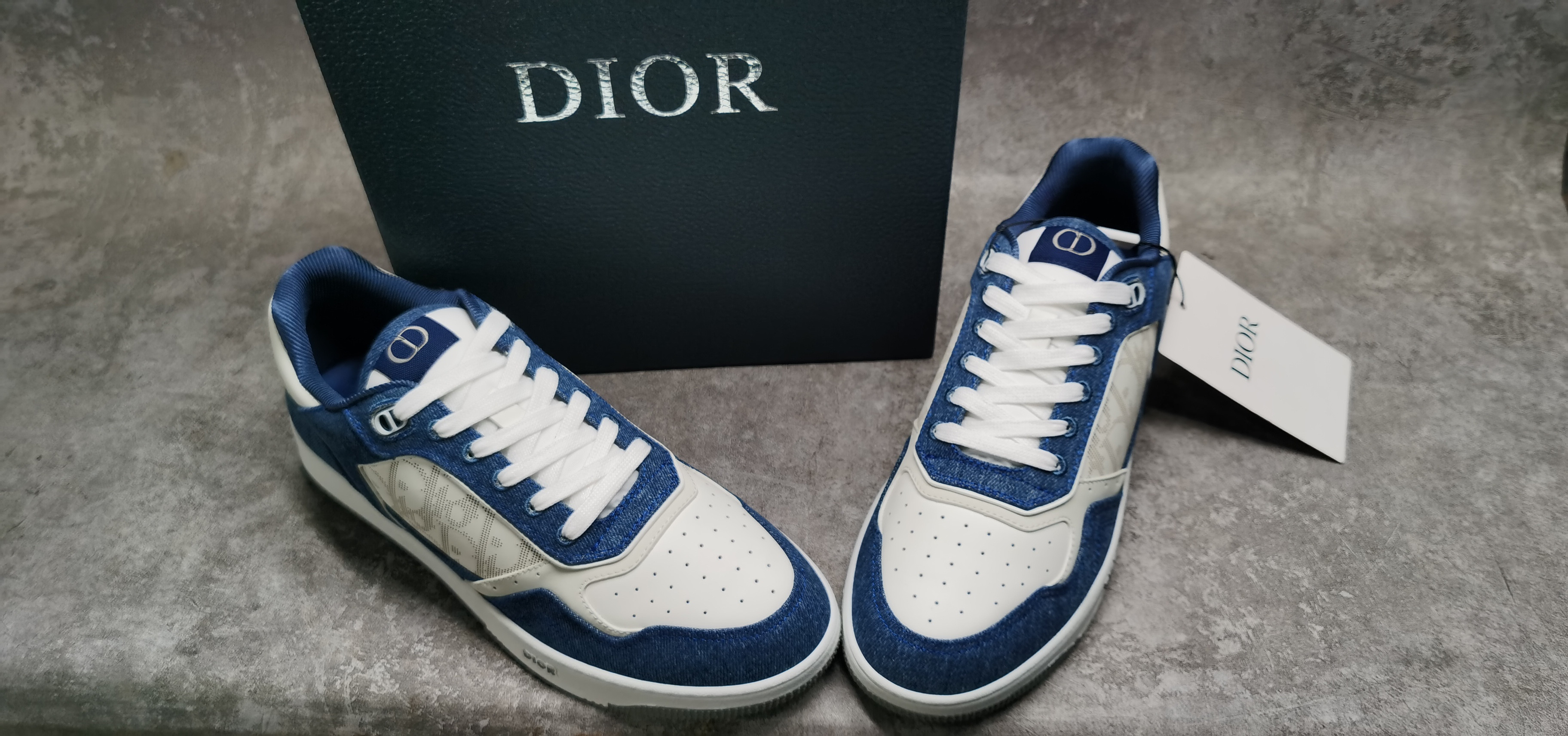 UA D*0r B27 Sneaker
