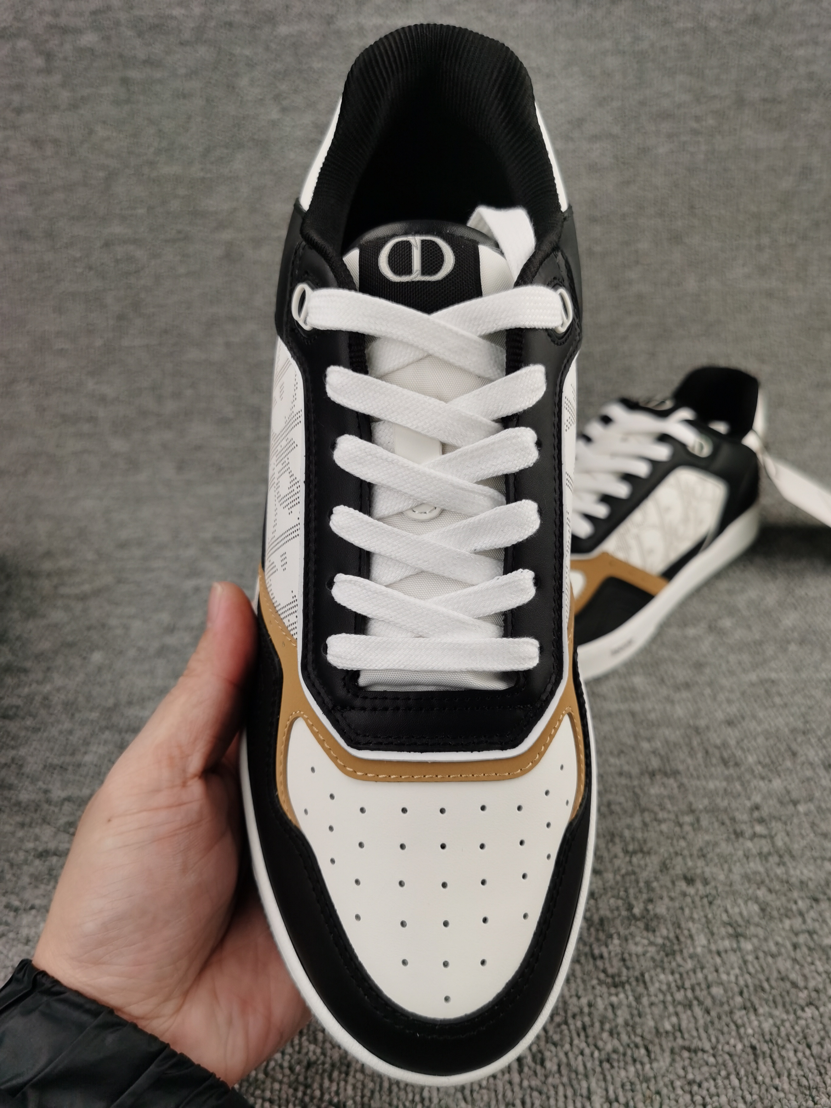 UA D*0r B27 Sneaker