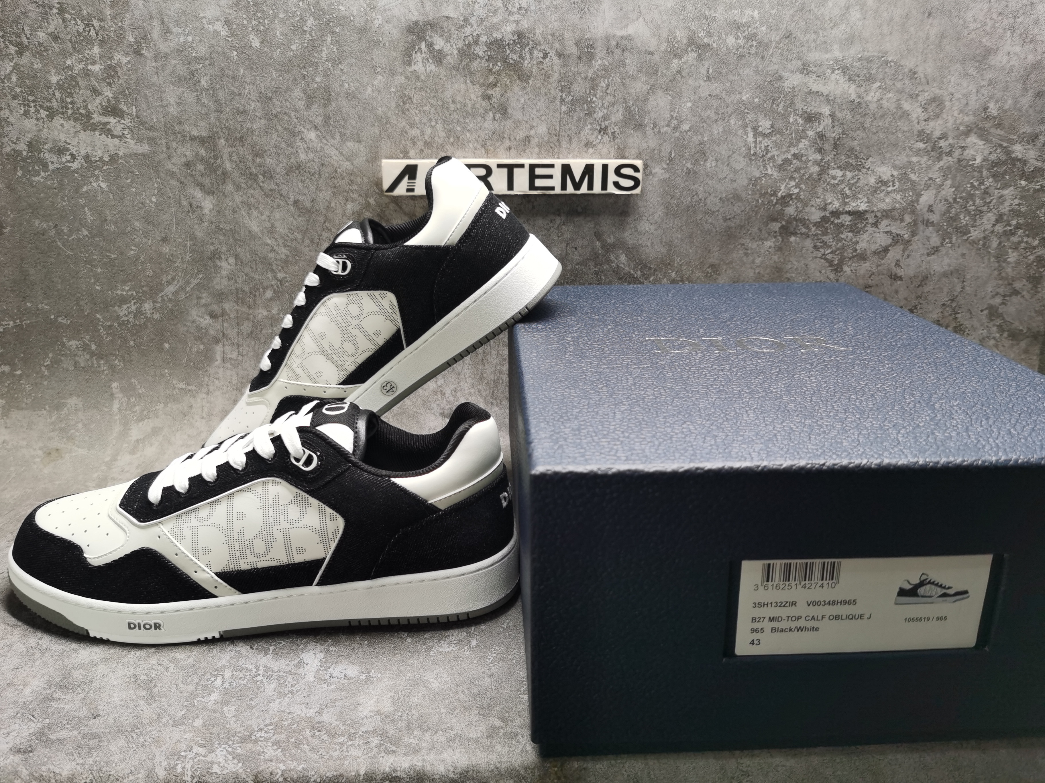 UA D*0r B27 Sneaker