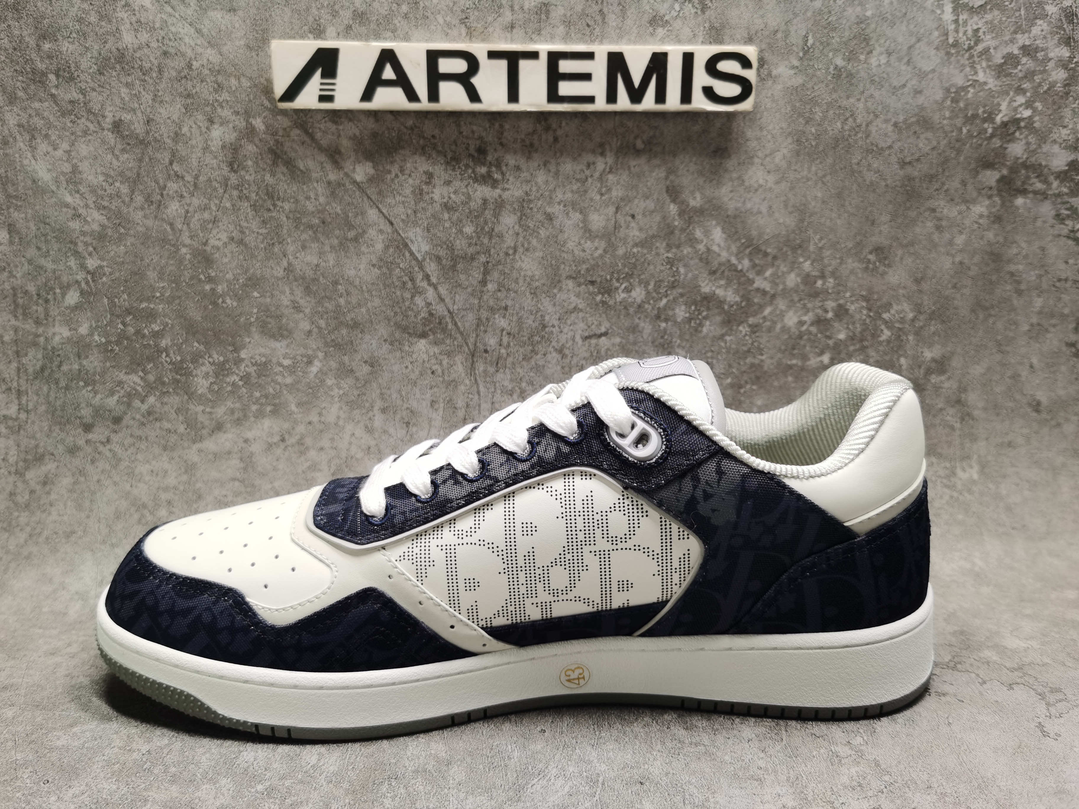 UA D*0r B27 Sneaker