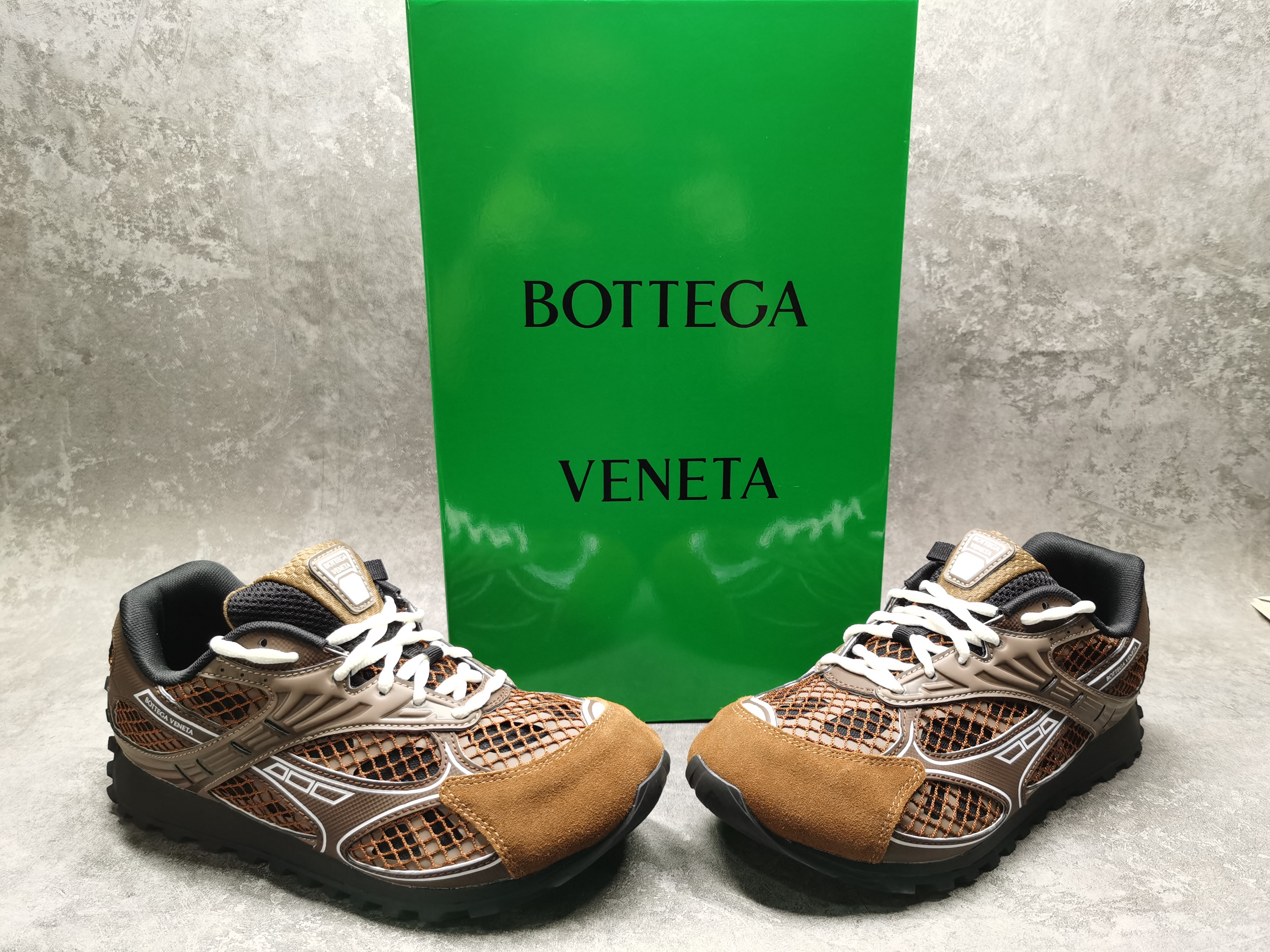 UA Bo*te*ga Ve*ne*ta Orbit Sneaker