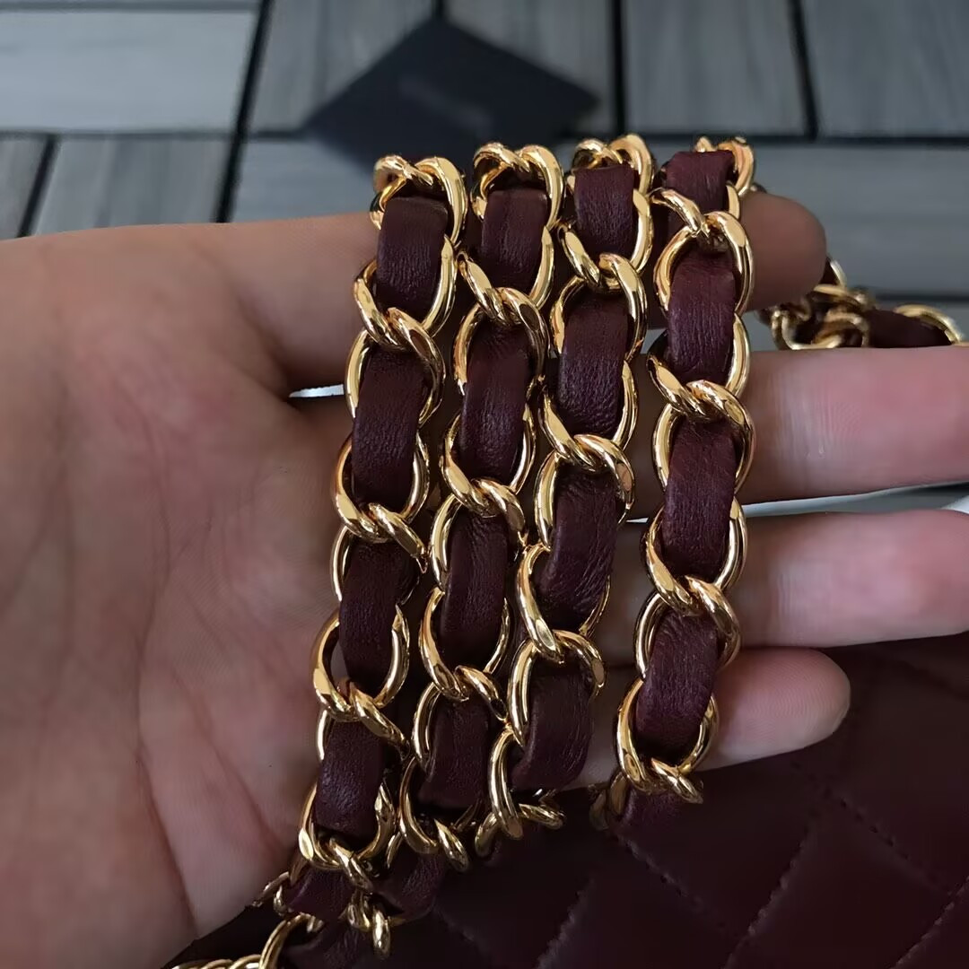 Ch*el CLASSIC 11.12 HANDBAG Lambskin &Brown Metal Burqundy 15.5 x 25.5 x 6.5 cm