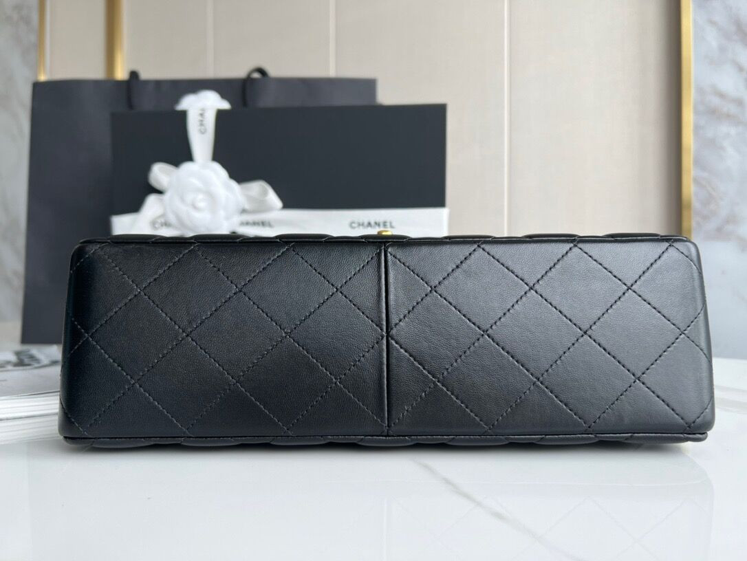 Ch*el Classic Flap Jumbo 30cm CF shiny black 7.6 × 11.7 × 3.9 in