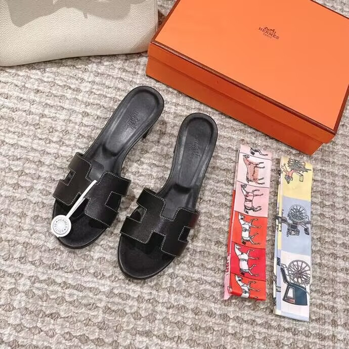UA Hermès Oasis Sandal