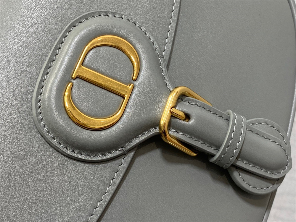 MEDIUM D*0r BOBBY BAG Grey Box Calfskin