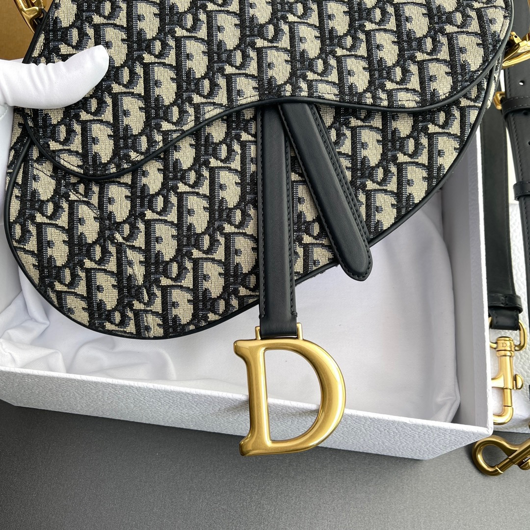 D*0r Saddle Bag 25.5 ×20 x 6.5 cm