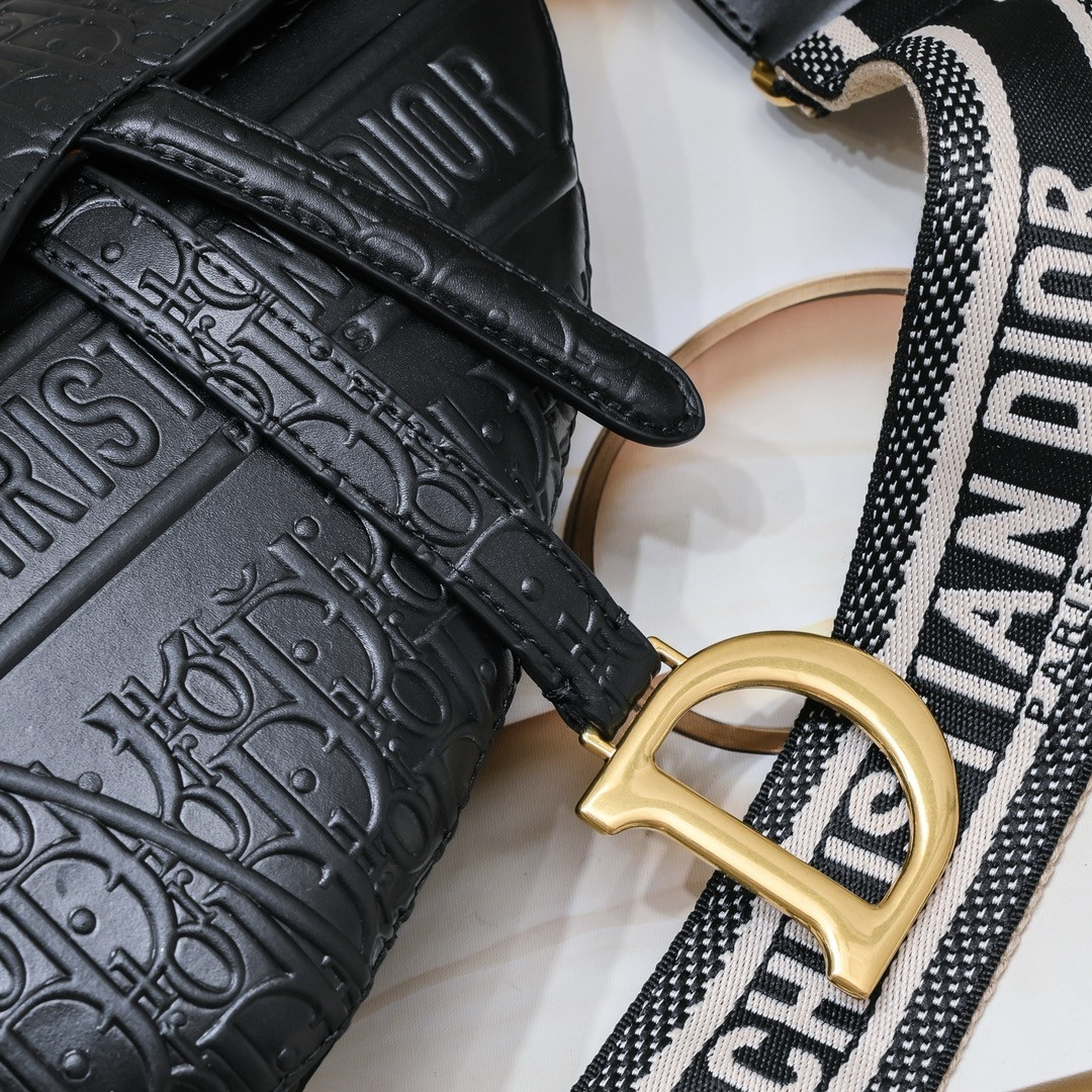 D*0r SADDLE BAG WITH STRAP Black Oblique Embossed Calfskin 25.5x20x6.5cm