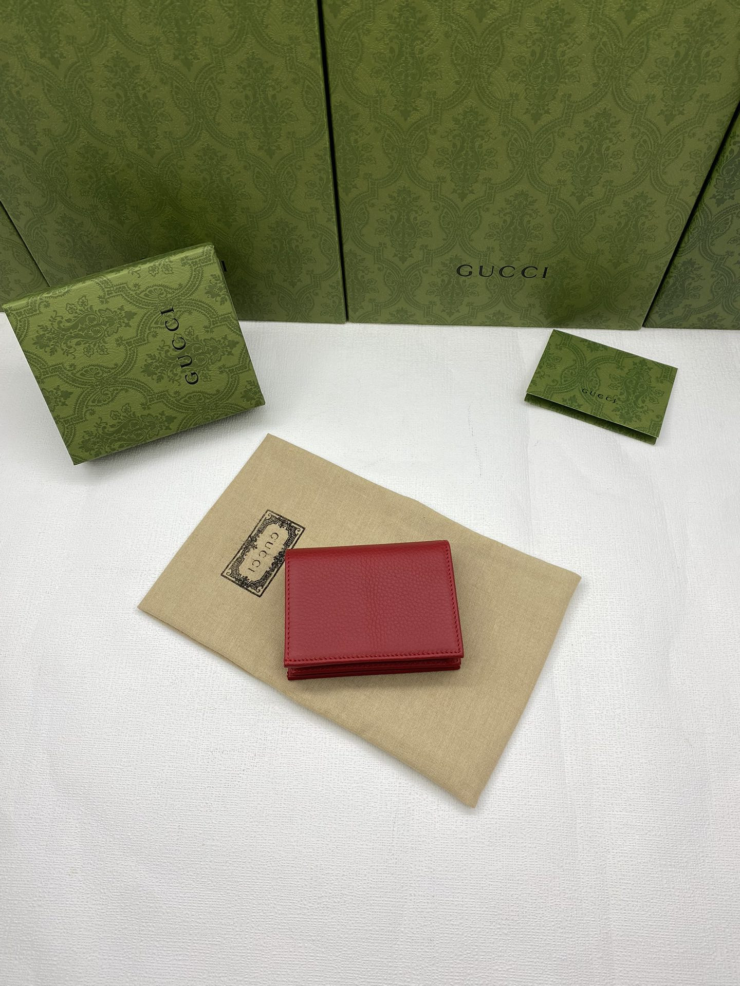 G*u*i HUHU card wallet 11x8.5x3cm