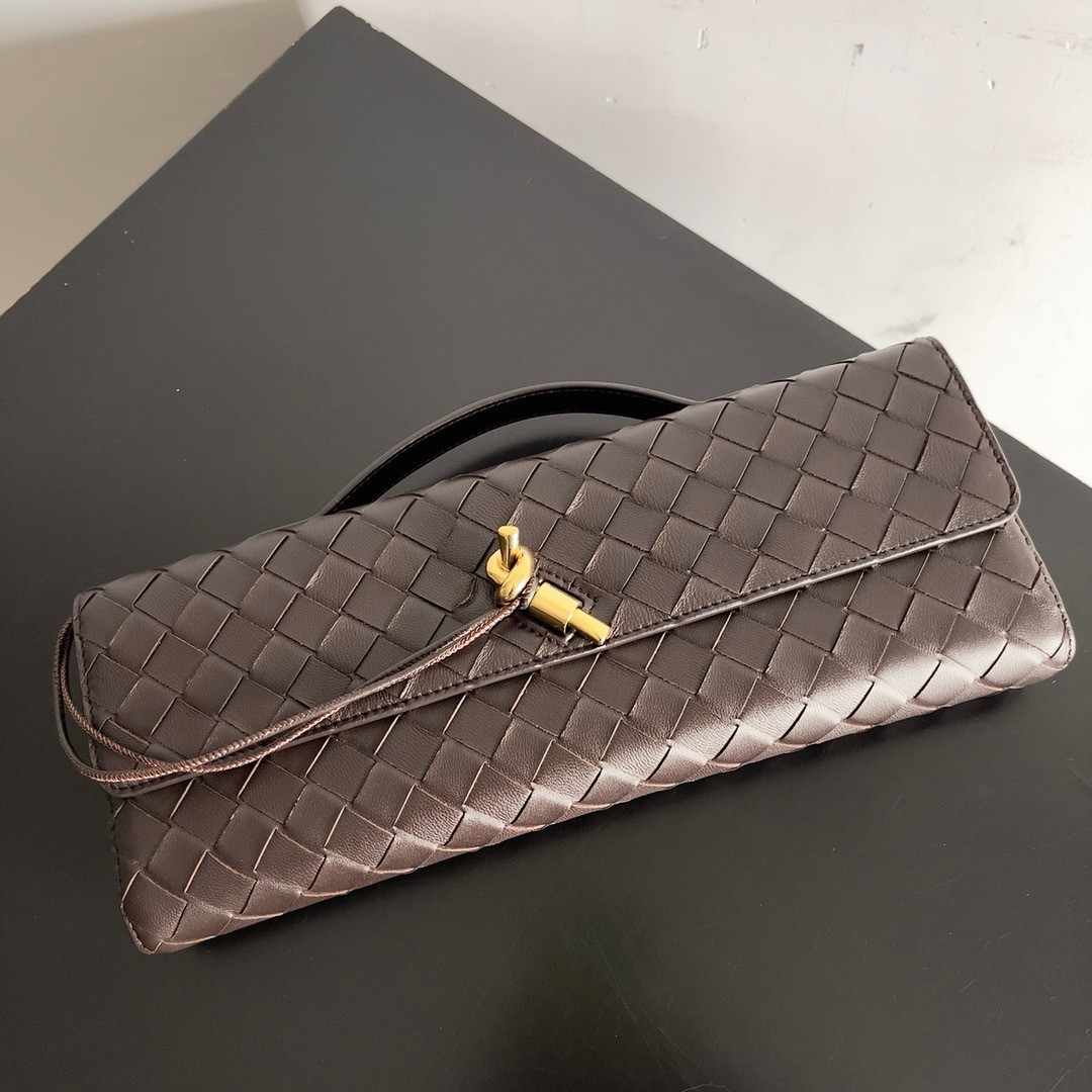 Bo*te*ga Ve*ne*ta Long Clutch Andiamo With Handle Fondant 31x13x3cm