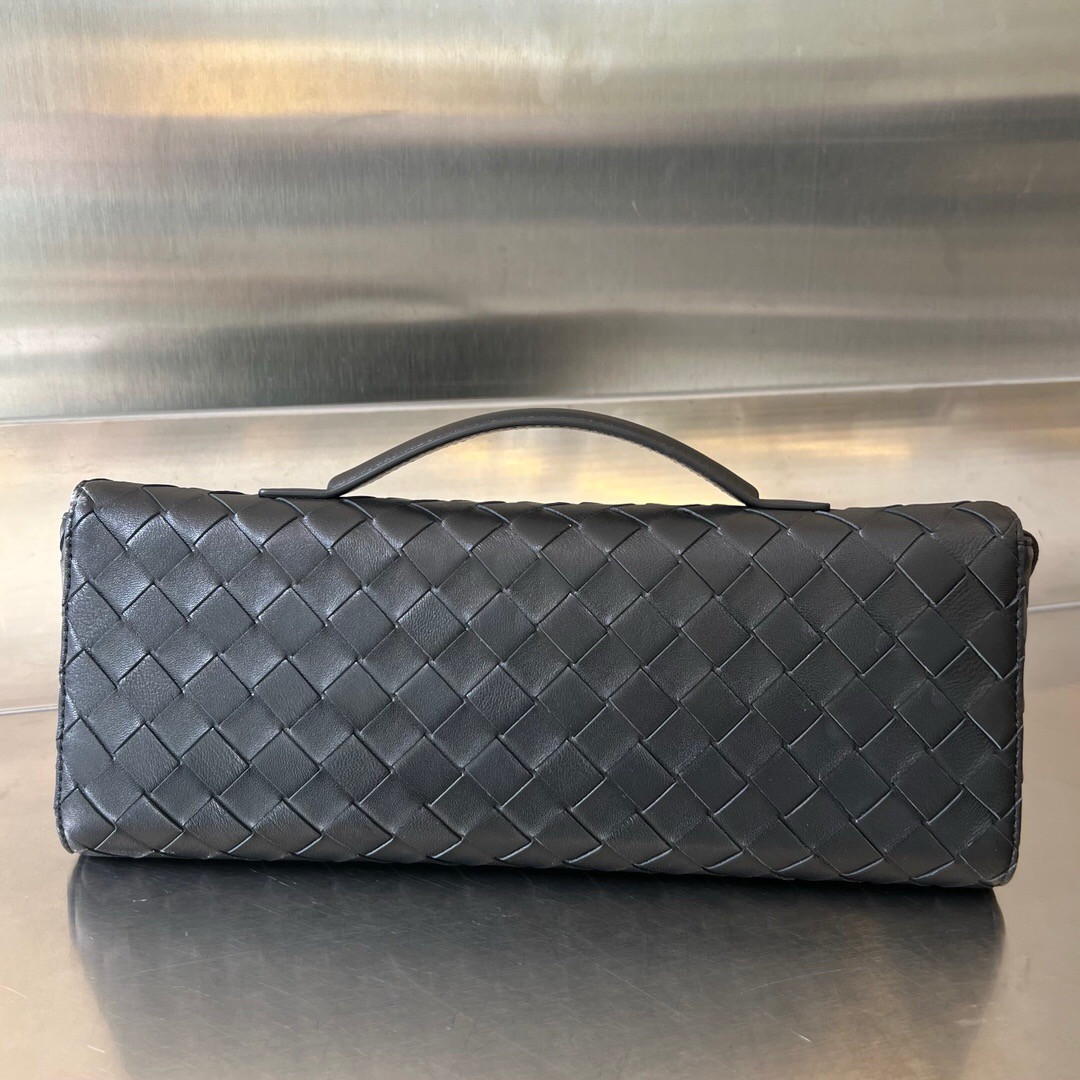 Bo*te*ga Ve*ne*ta Long Clutch Andiamo With Handle Black 31x13x3cm