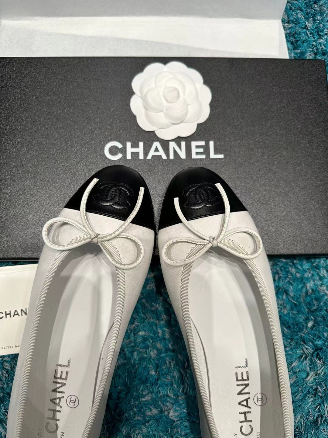 Ch*el BALLET FLATS Lambskin & Grosgrain
