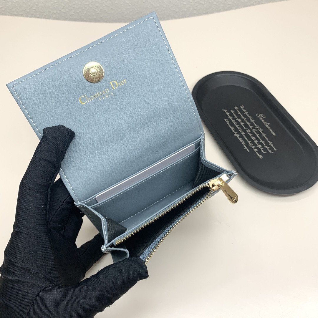 D*0r Card Holder