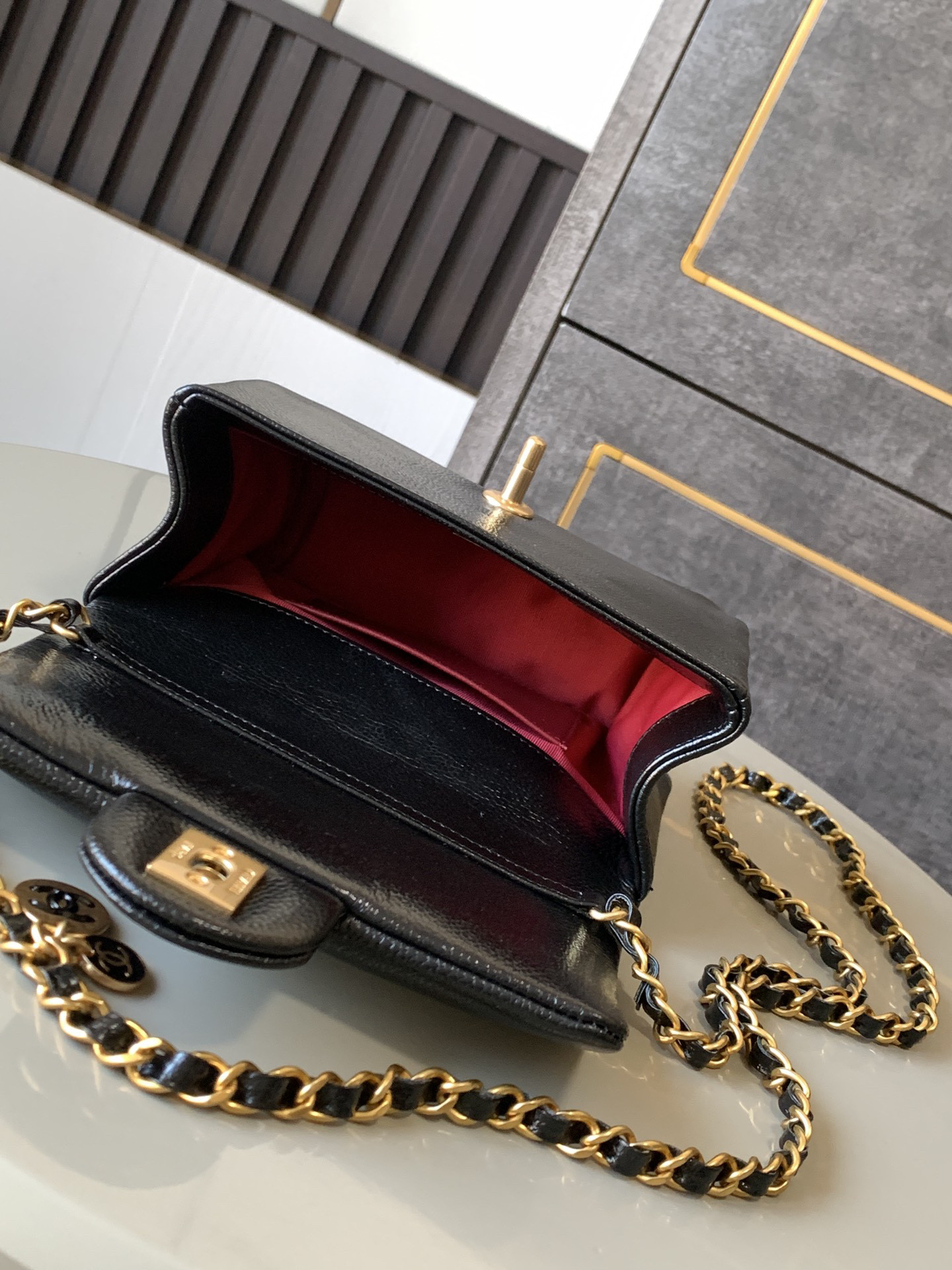 Ch*el MINI FLAP BAG 13 × 17.5 × 6 cm