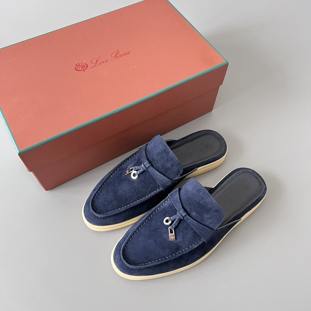 UA L**o p*ana Babouche Charms Walk Loafers
