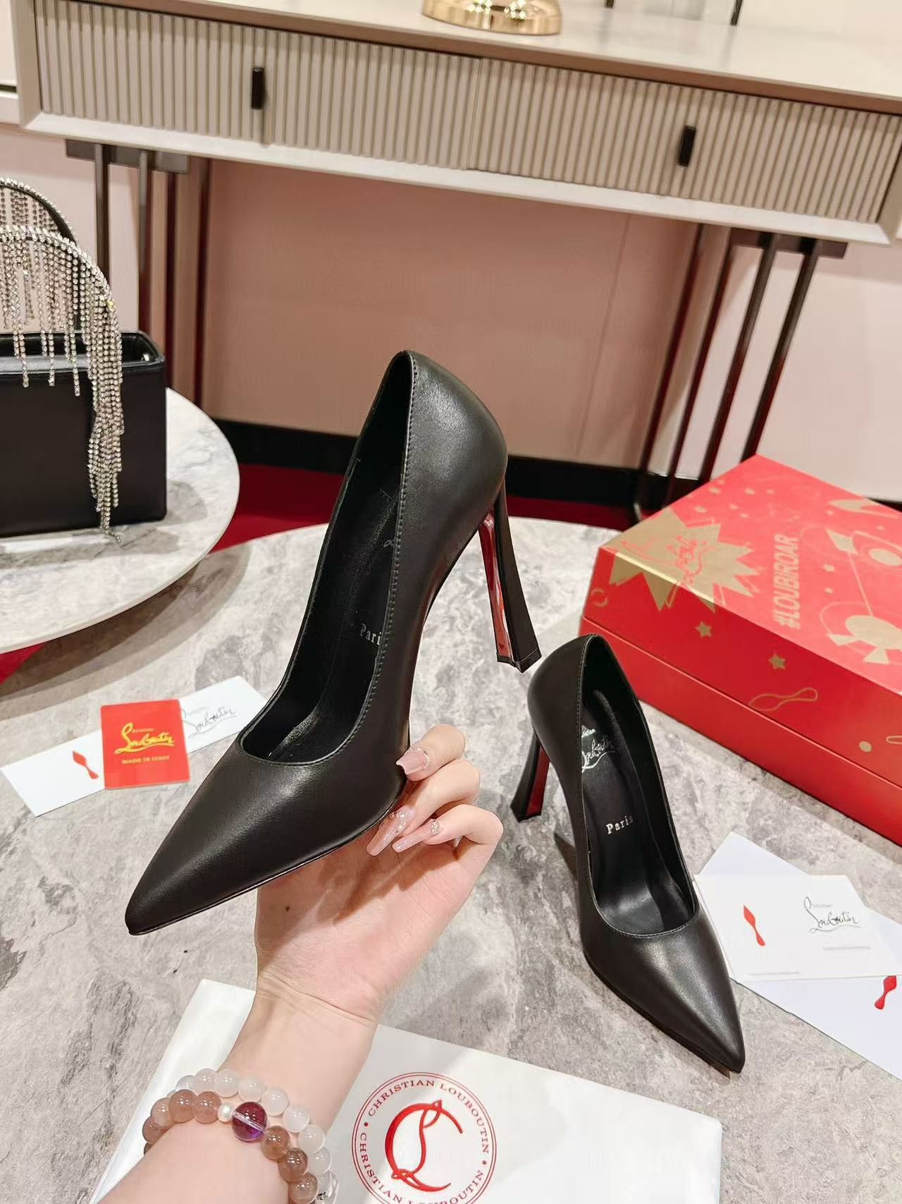 UA Ch**an Louboutin 10cm