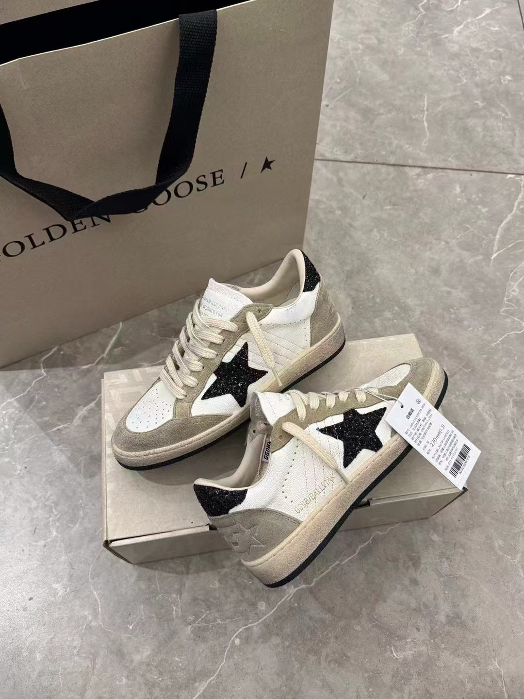 UA Golden Go*e S*per-Star Sneaker