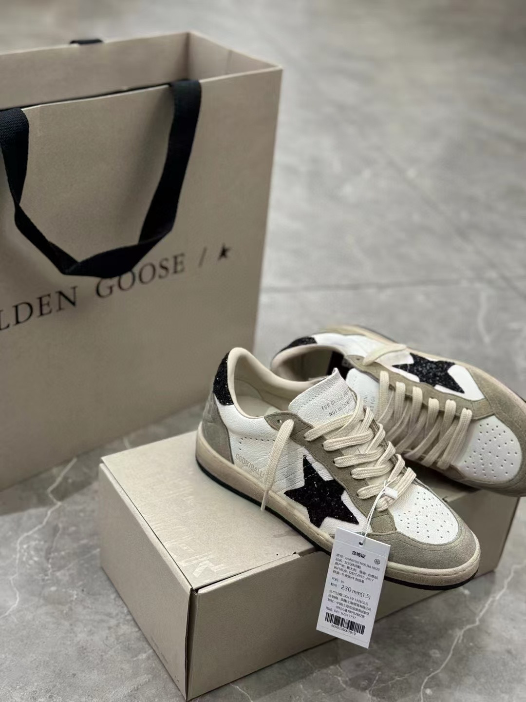 UA Golden Go*e S*per-Star Sneaker