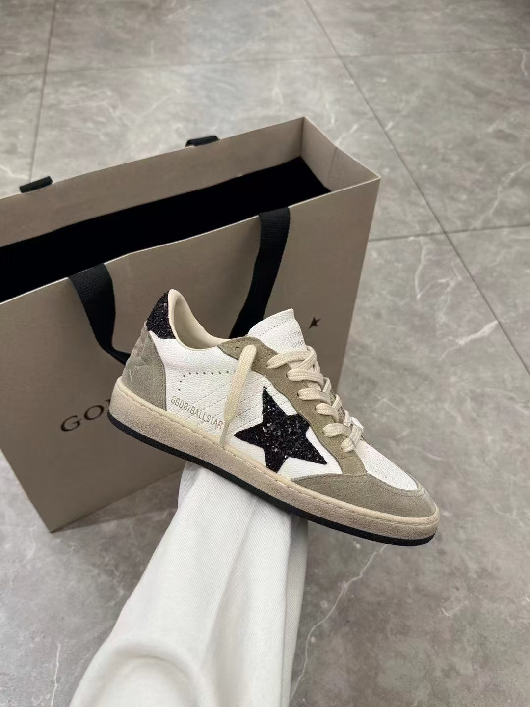 UA Golden Go*e S*per-Star Sneaker