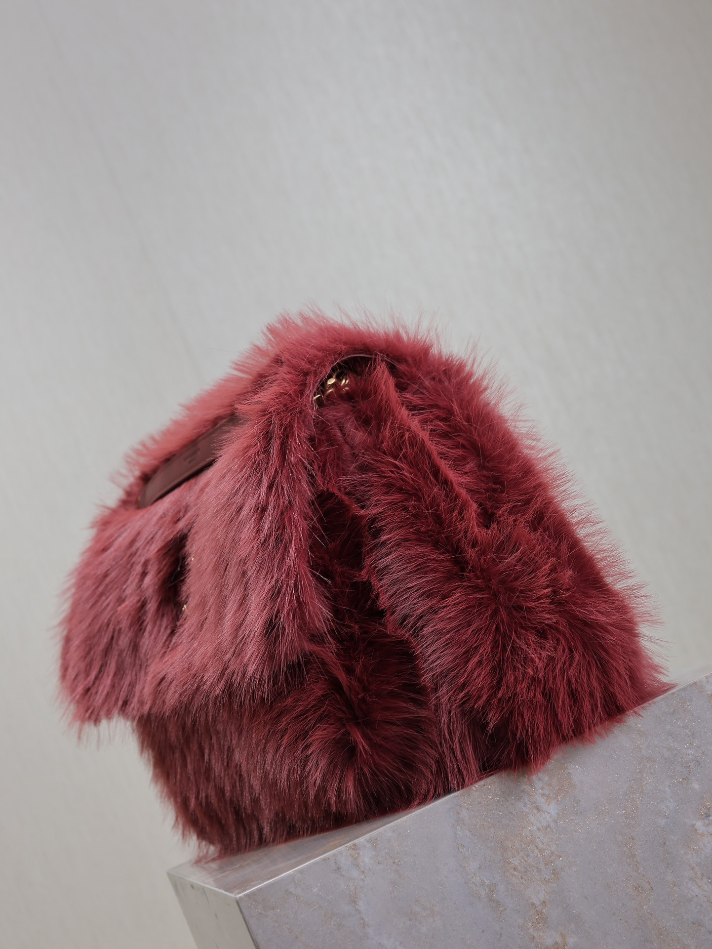 Y*L NIKI LARGE IN SHEARLING 32x23x9cm