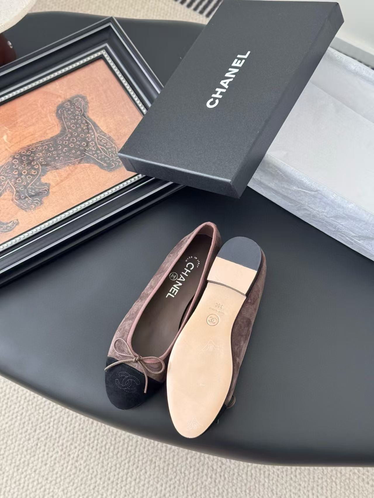 UA Ch*el Ballet flats