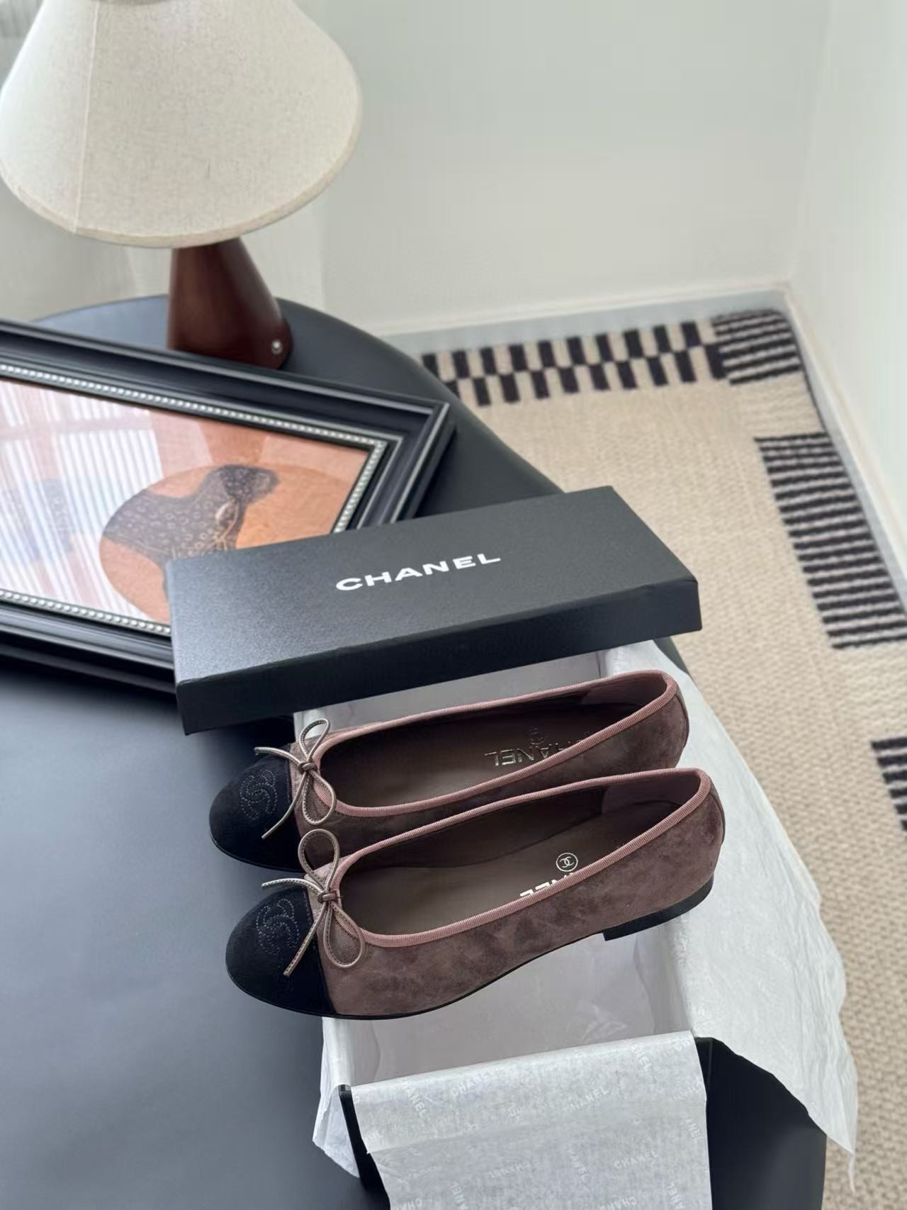 UA Ch*el Ballet flats