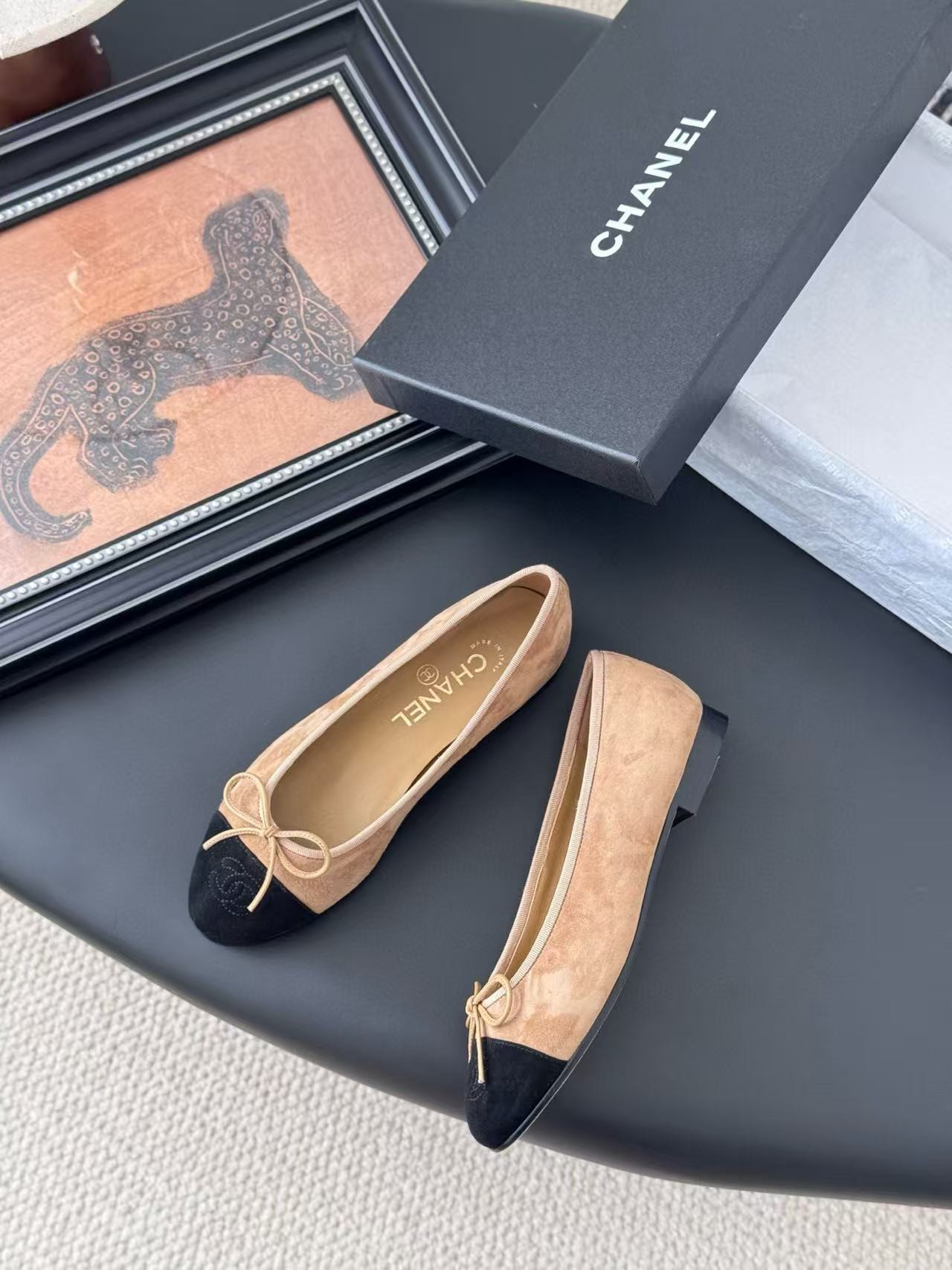 UA Ch*el Ballet flats