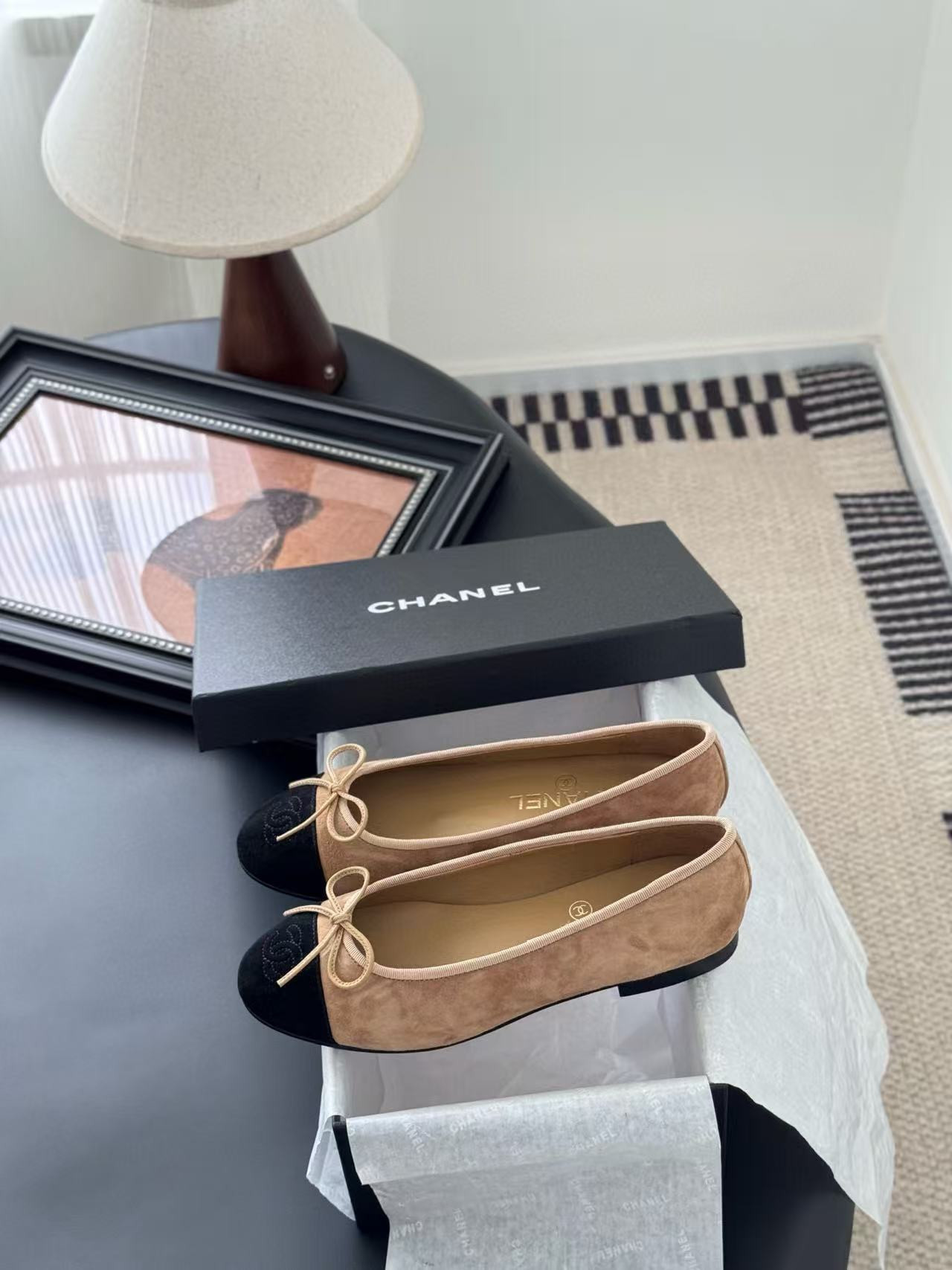 UA Ch*el Ballet flats