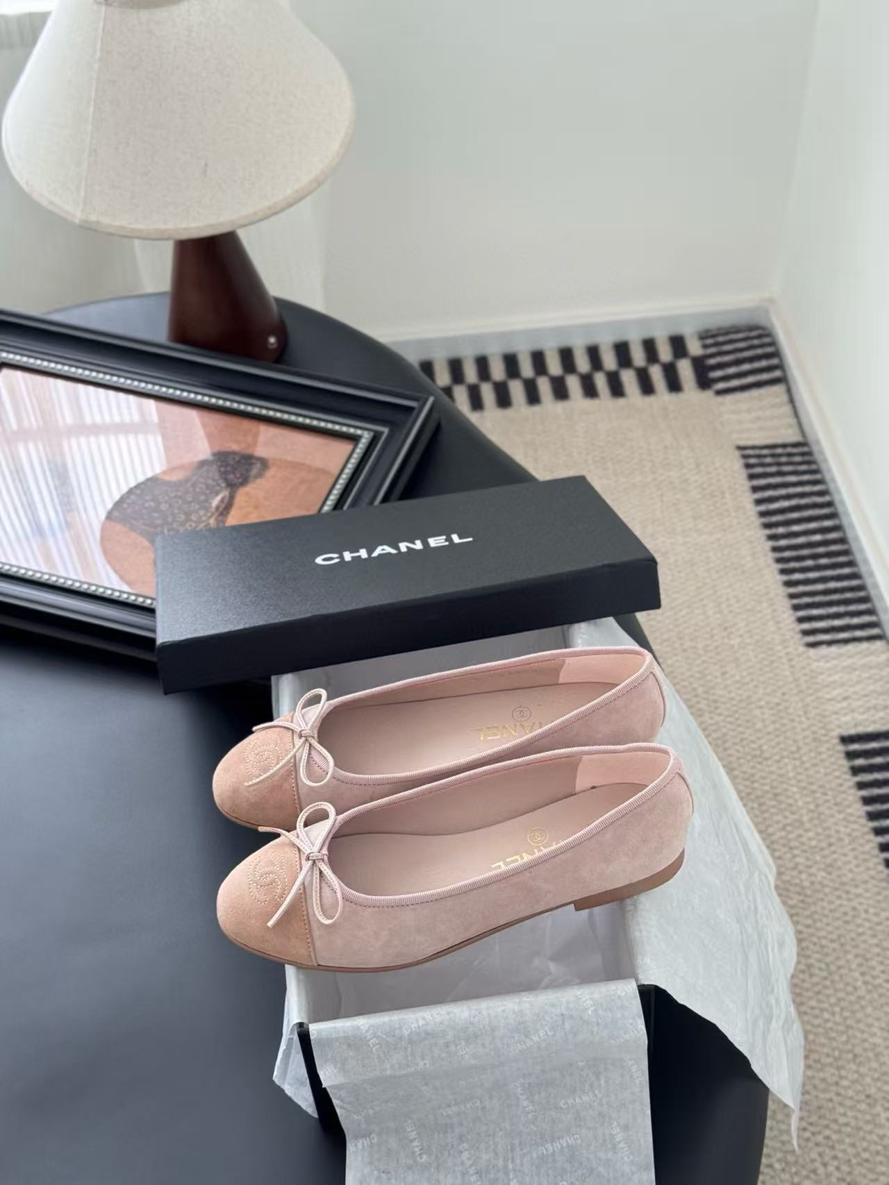 UA Ch*el Ballet flats