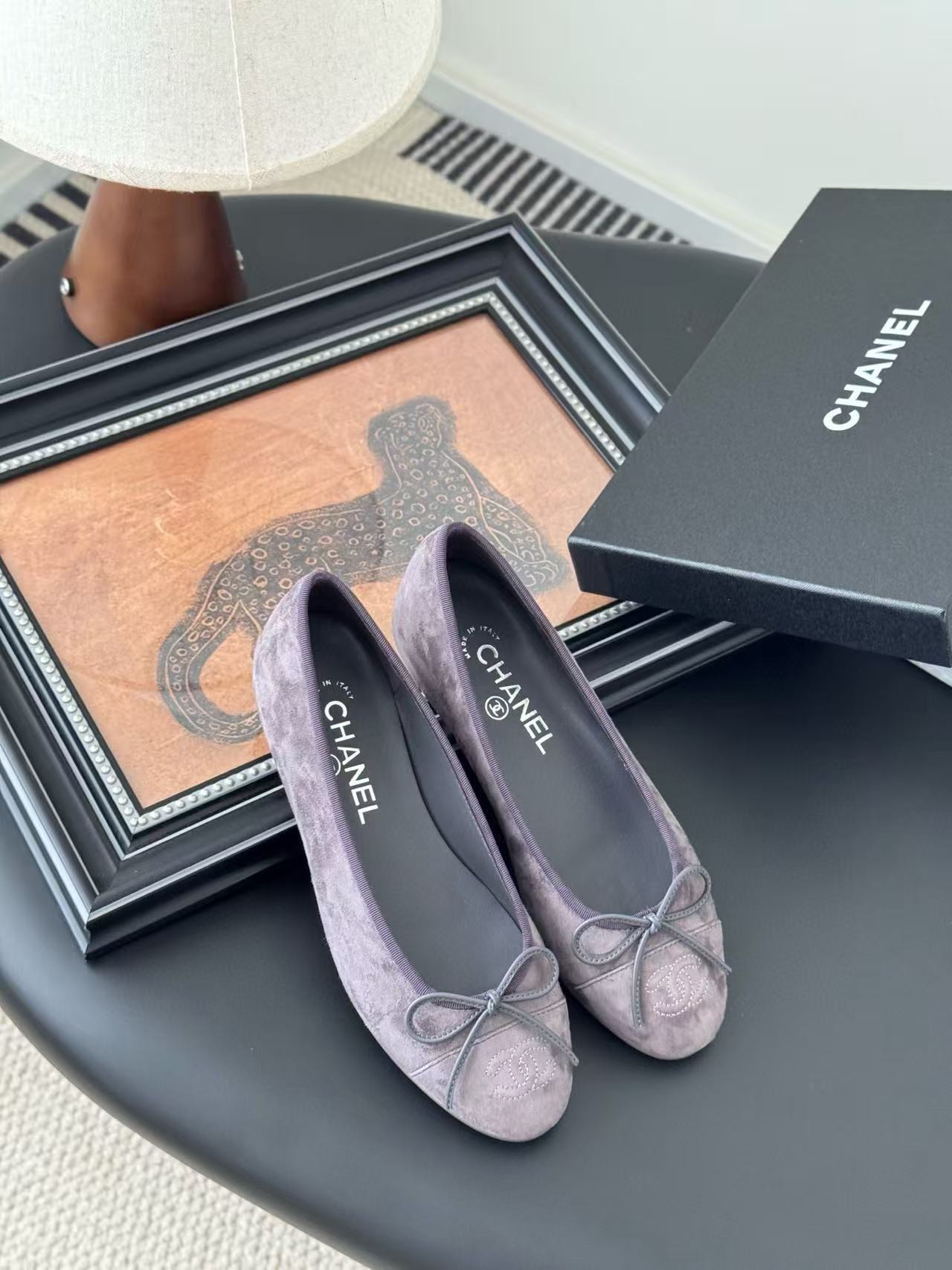 UA Ch*el Ballet flats