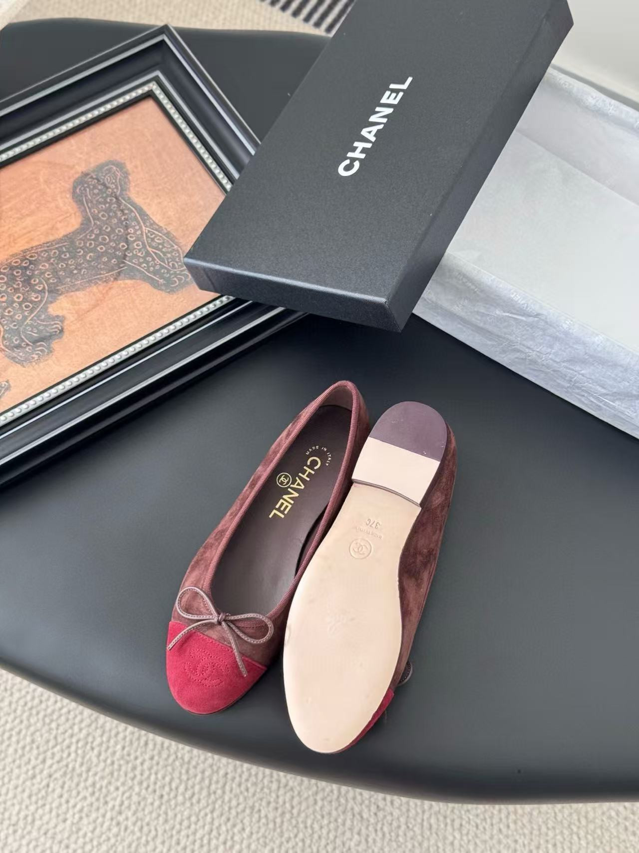 UA Ch*el Ballet flats