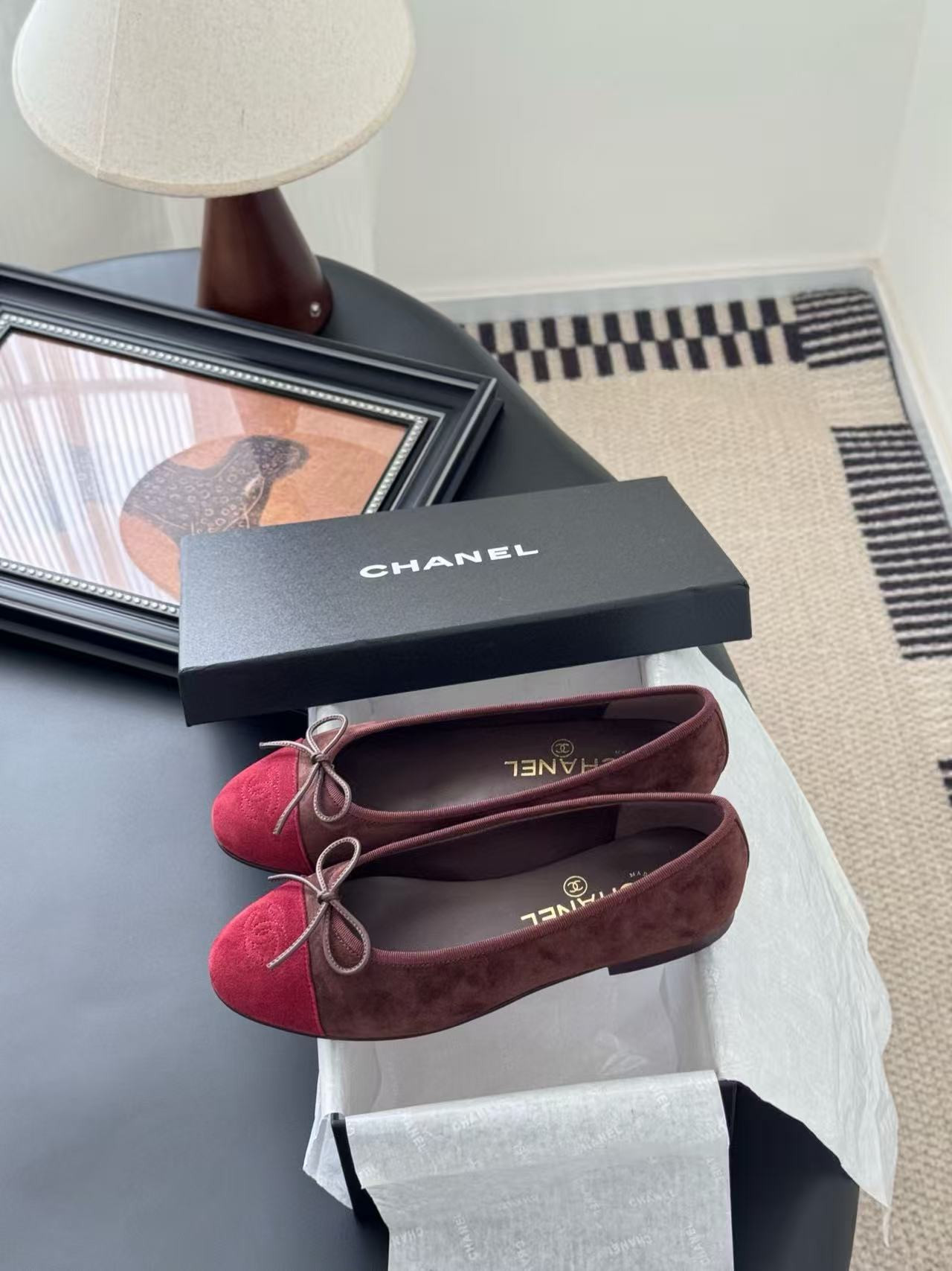 UA Ch*el Ballet flats