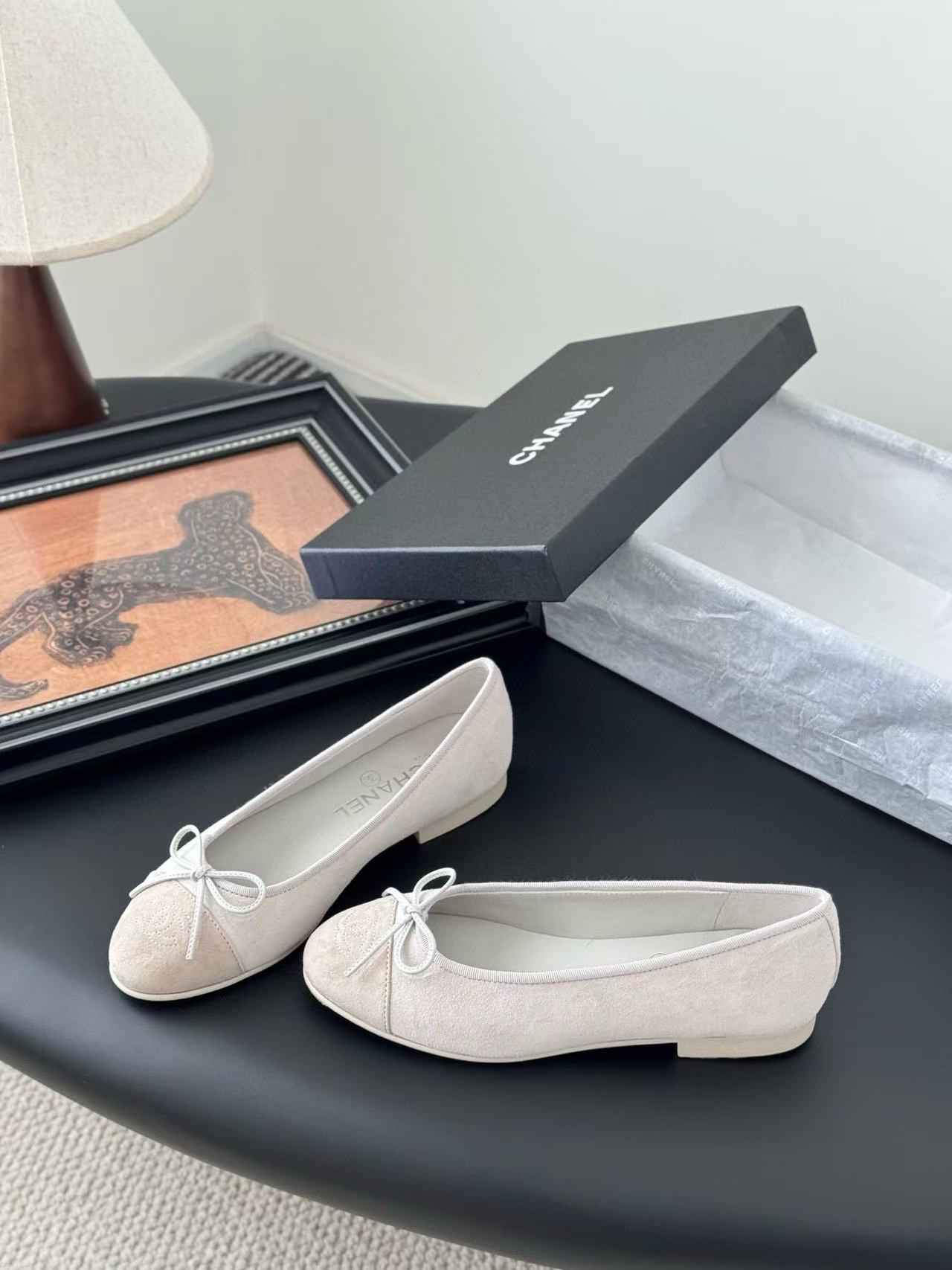 UA Ch*el Ballet flats