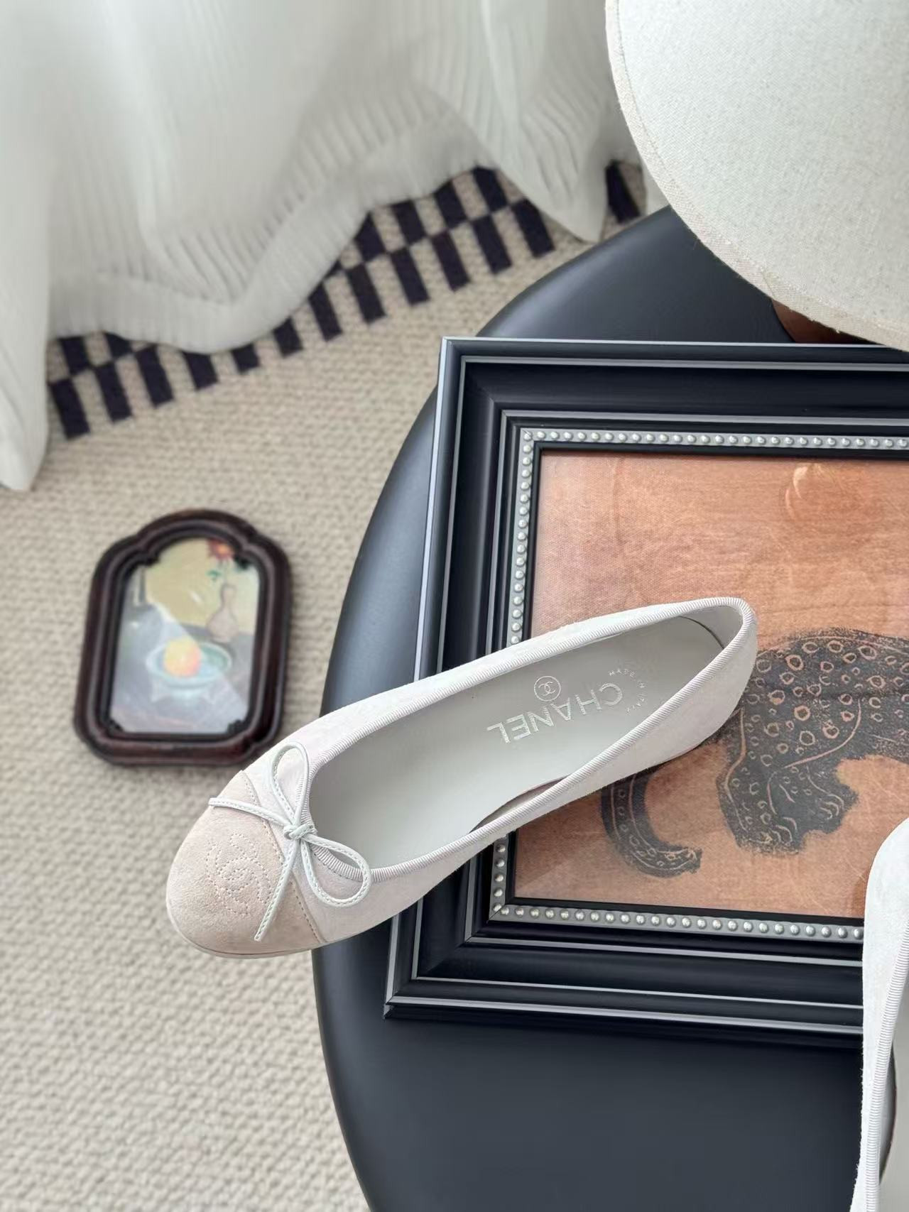 UA Ch*el Ballet flats