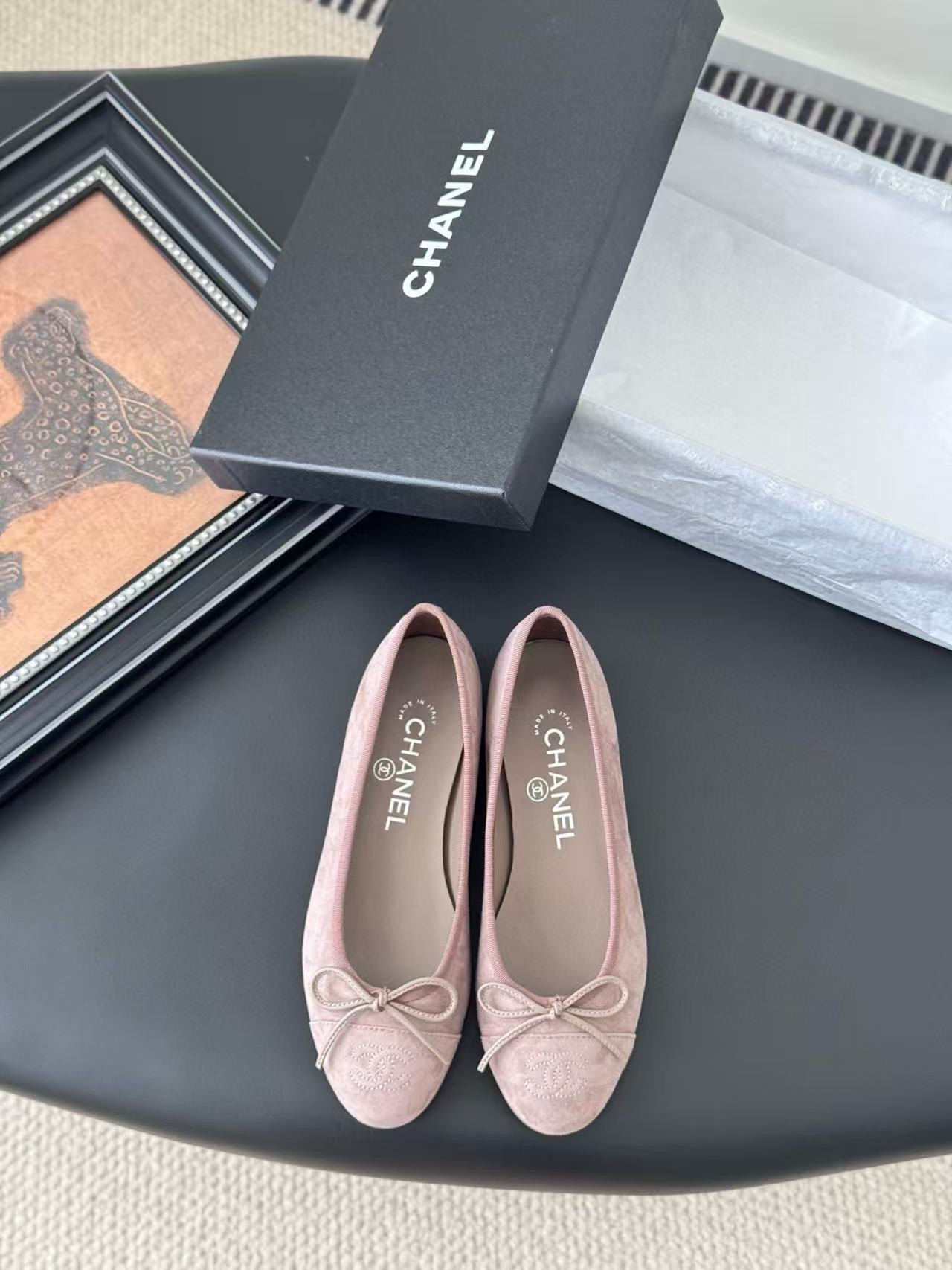 UA Ch*el Ballet flats