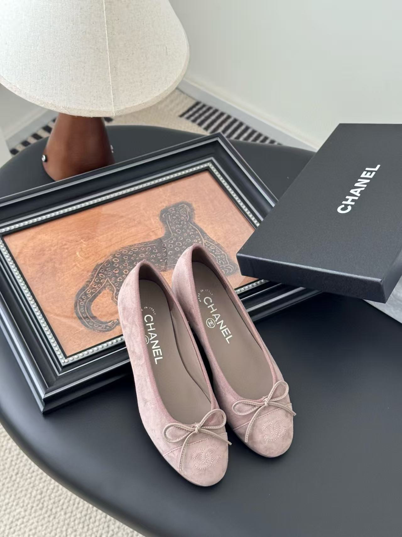 UA Ch*el Ballet flats