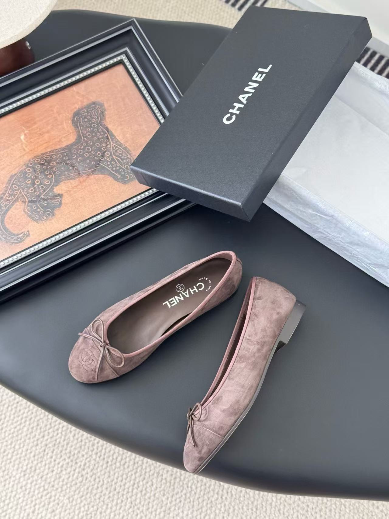UA Ch*el Ballet flats