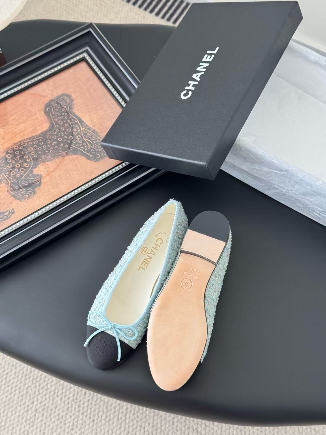UA Ch*el Ballet flats