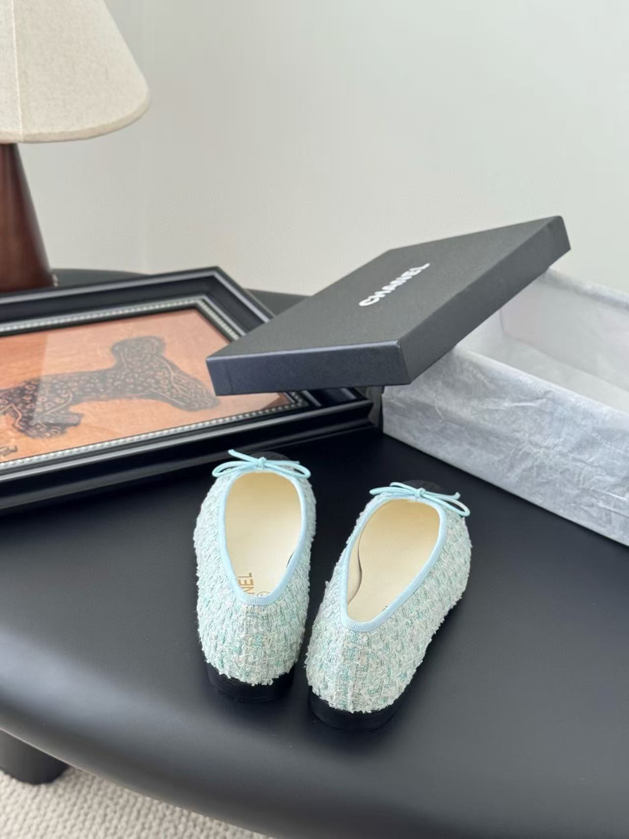 UA Ch*el Ballet flats