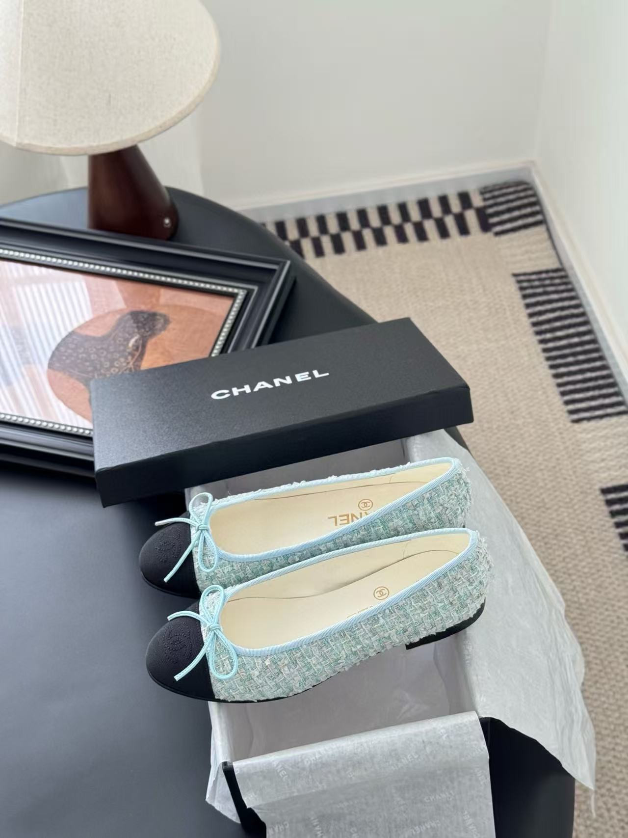 UA Ch*el Ballet flats