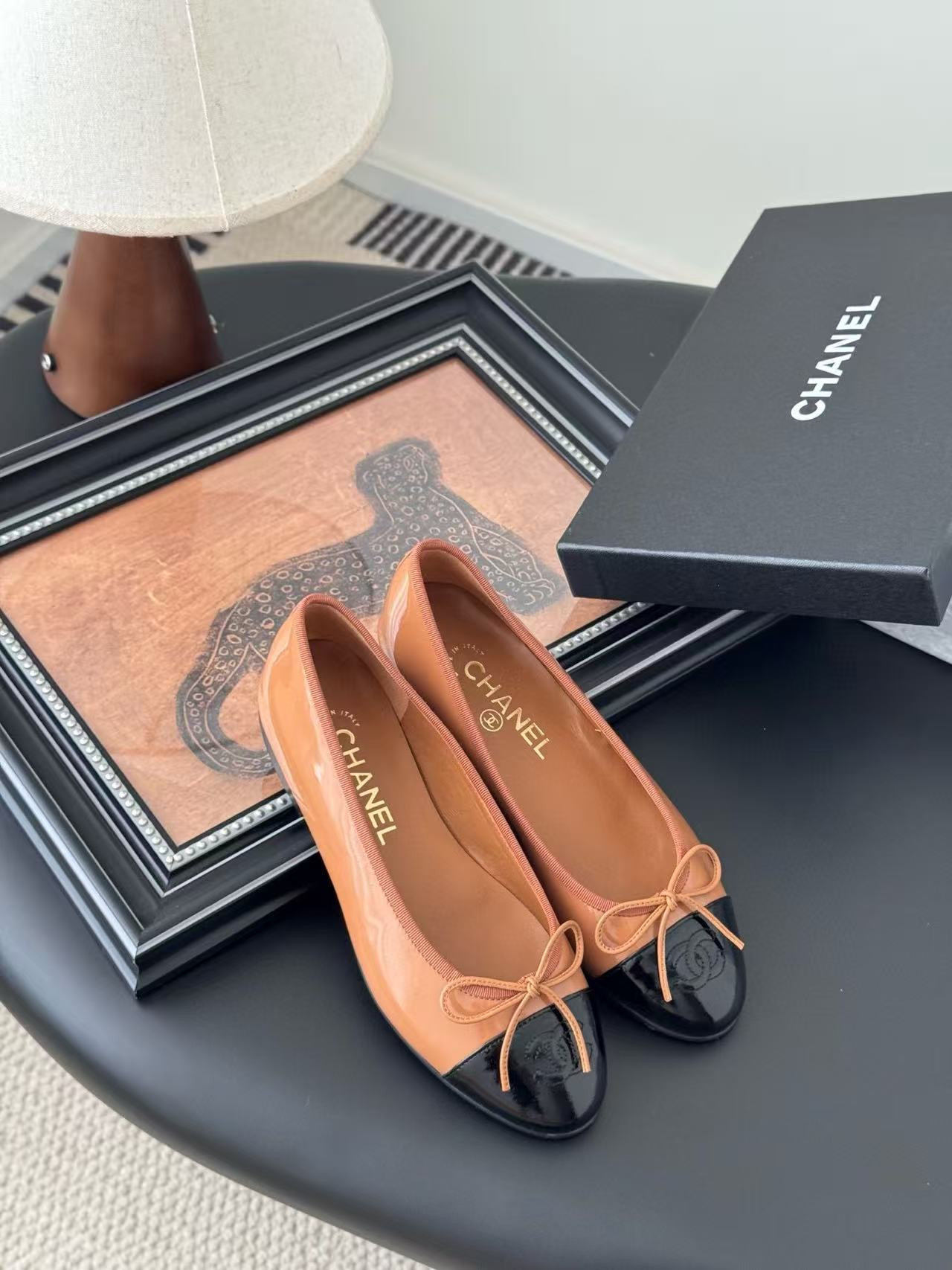 UA Ch*el Ballet flats