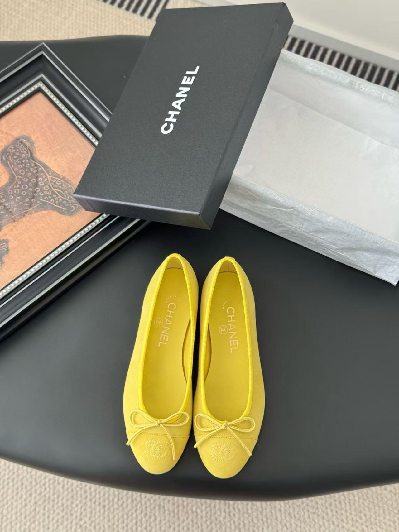 UA Ch*el Ballet flats