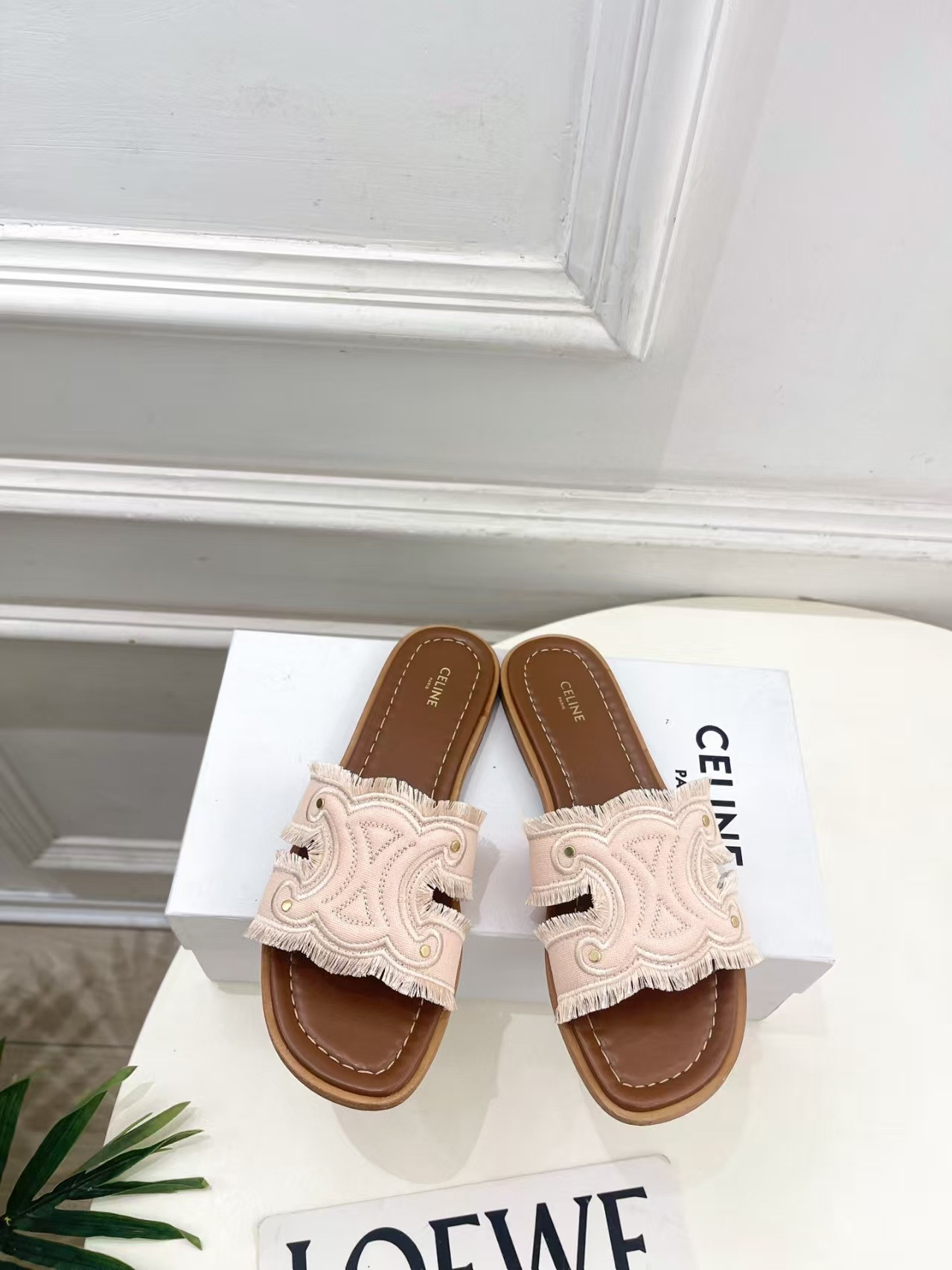 ua Ce**e marina fringed mule