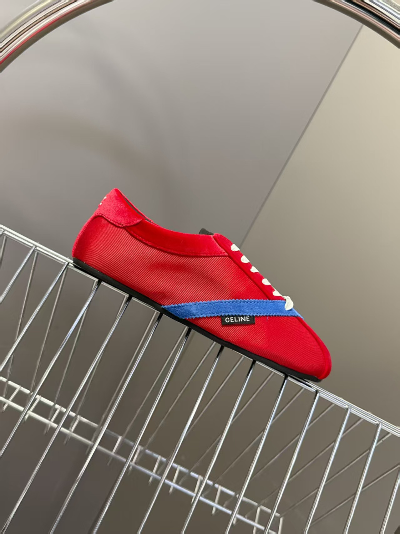 ua Ce**e the flat sneaker