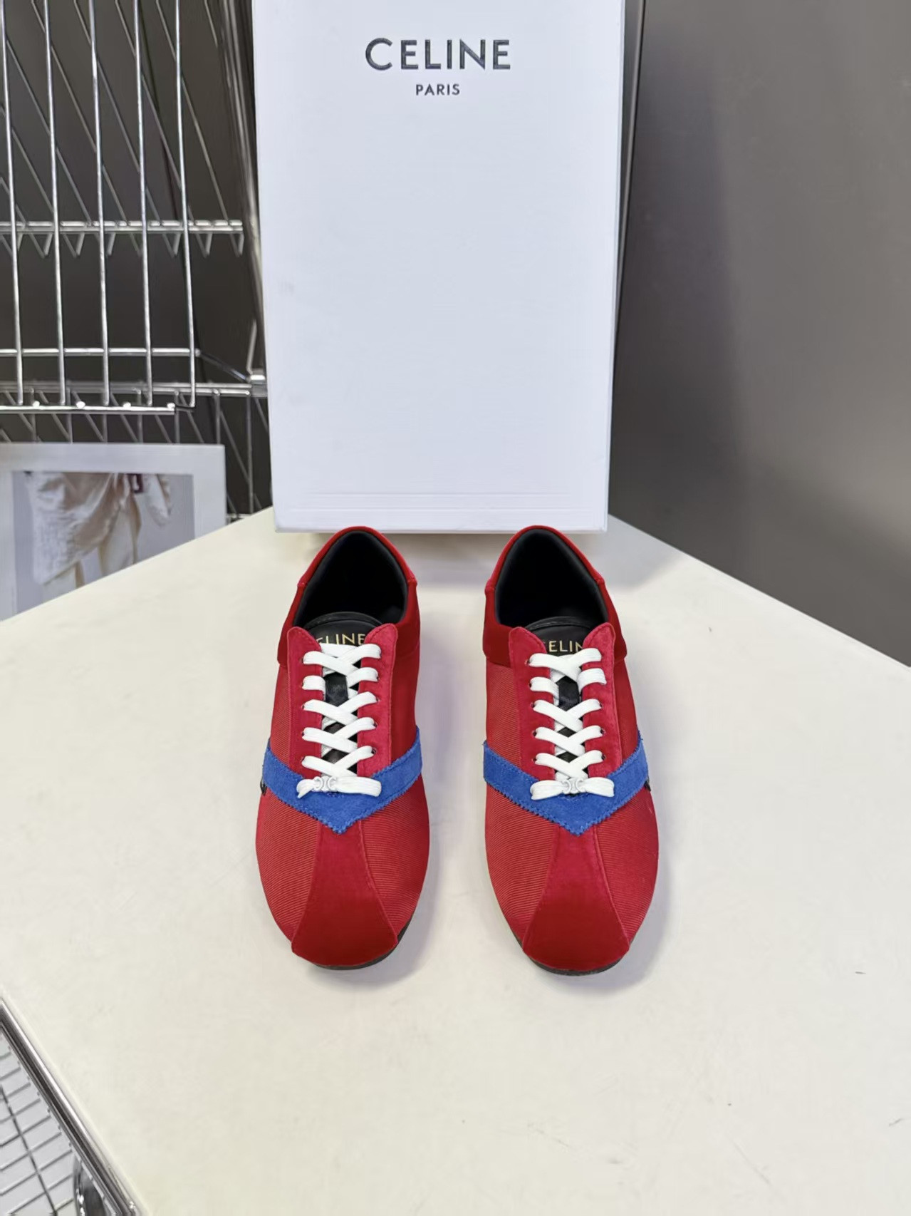 ua Ce**e the flat sneaker