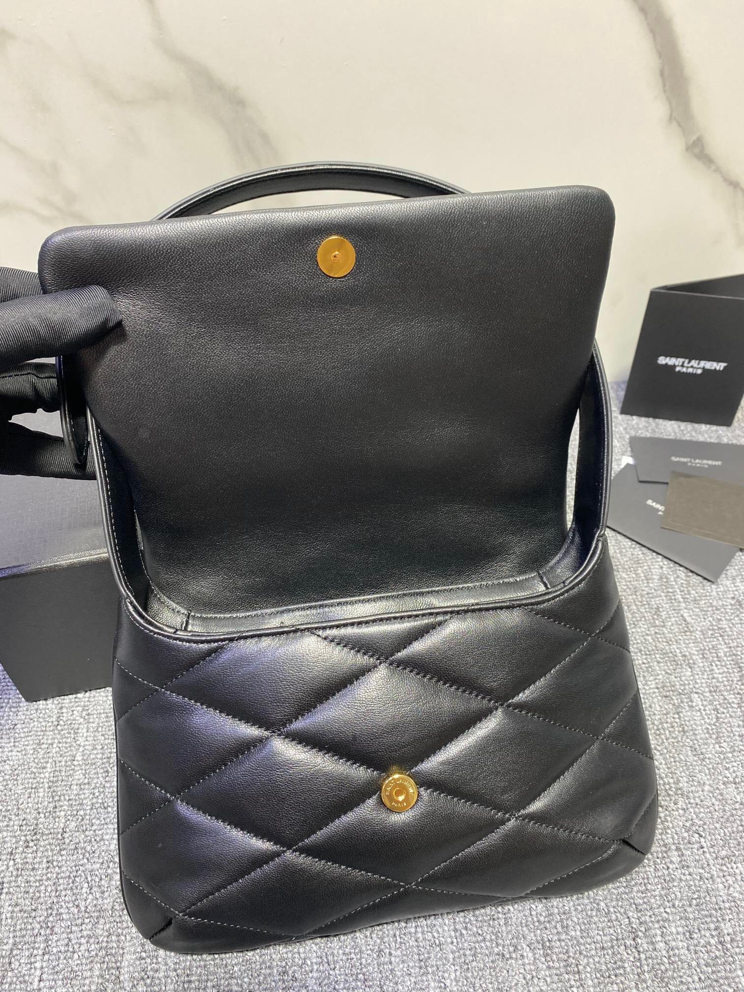 Sa**t Lau*nt LE 57 HOBO BAG IN QUILTED LAMBSKIN