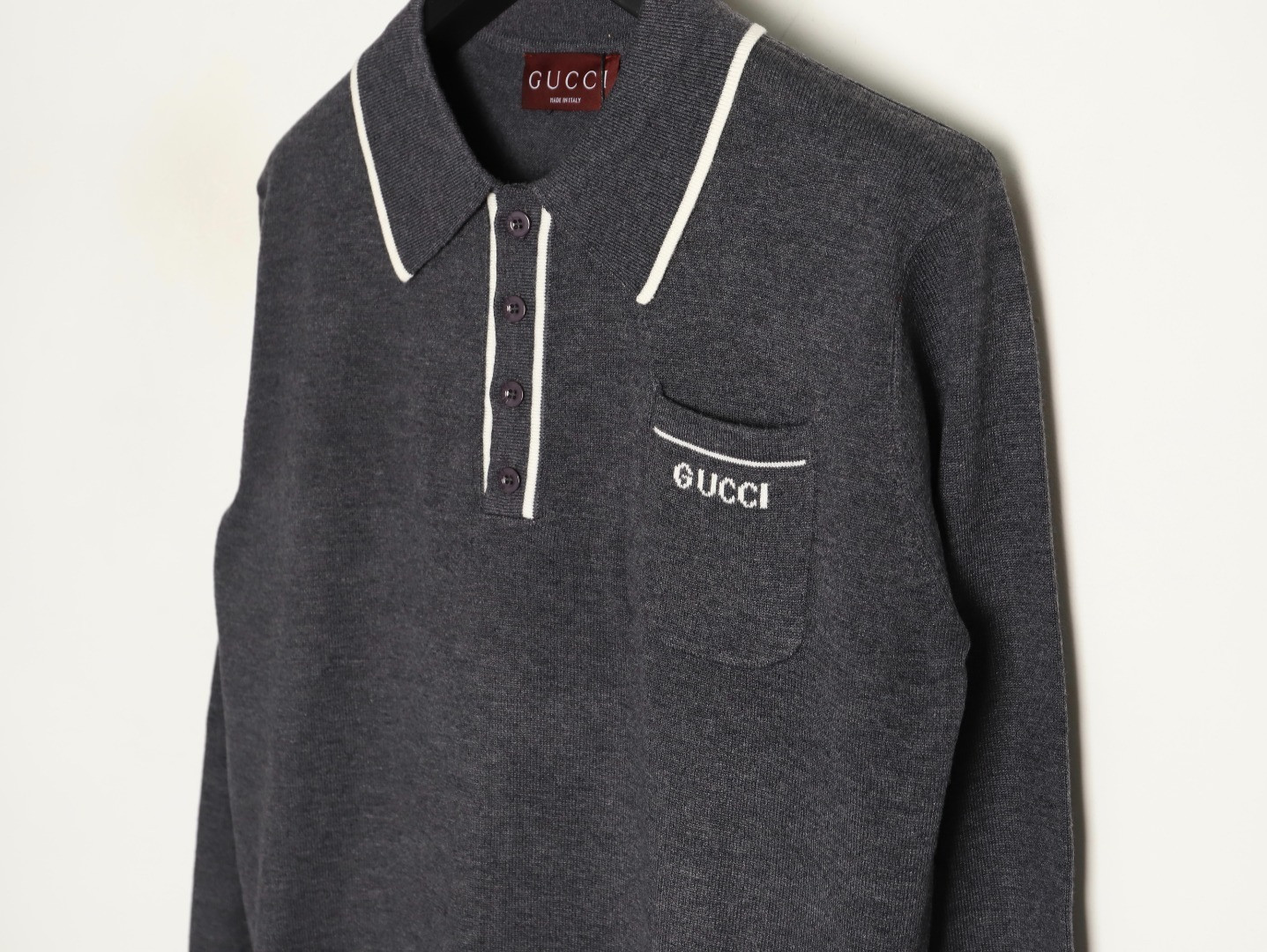 G*u*i 25fw Knitting Sweaters