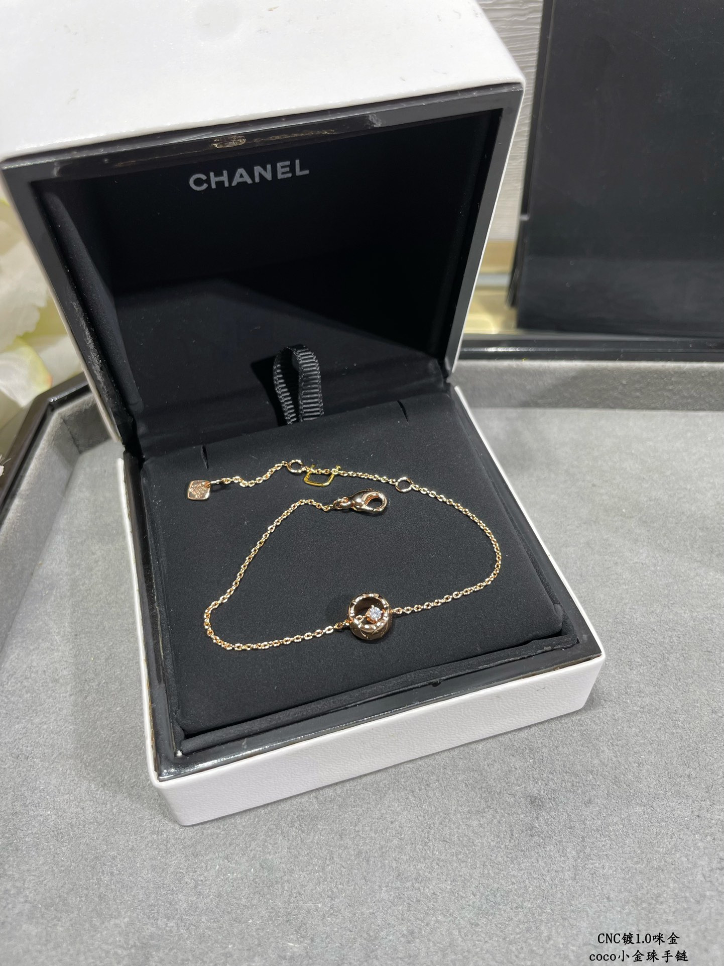 Ch*el Carved diamond-shaped gold bead Bracelet